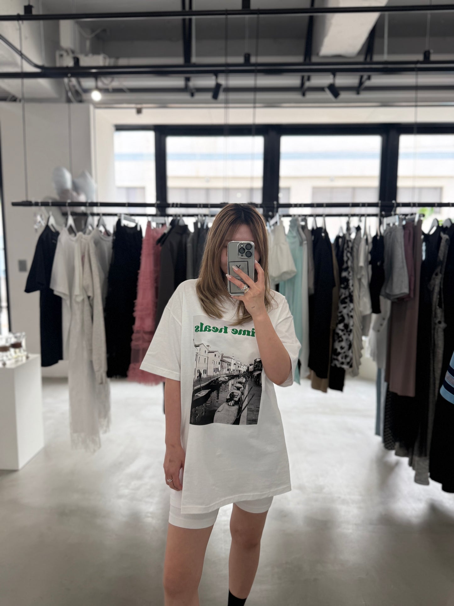 GRAPHIC TEE "Time heals"