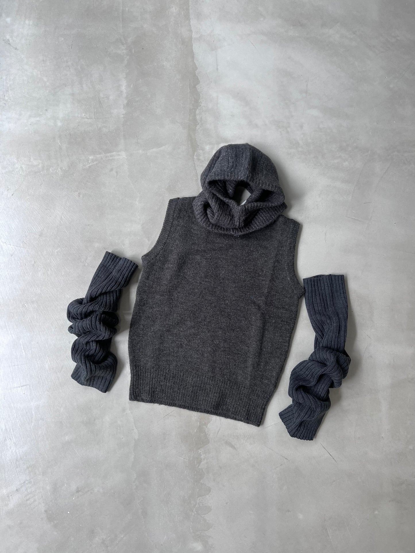 KNIT VEST "GRAY"