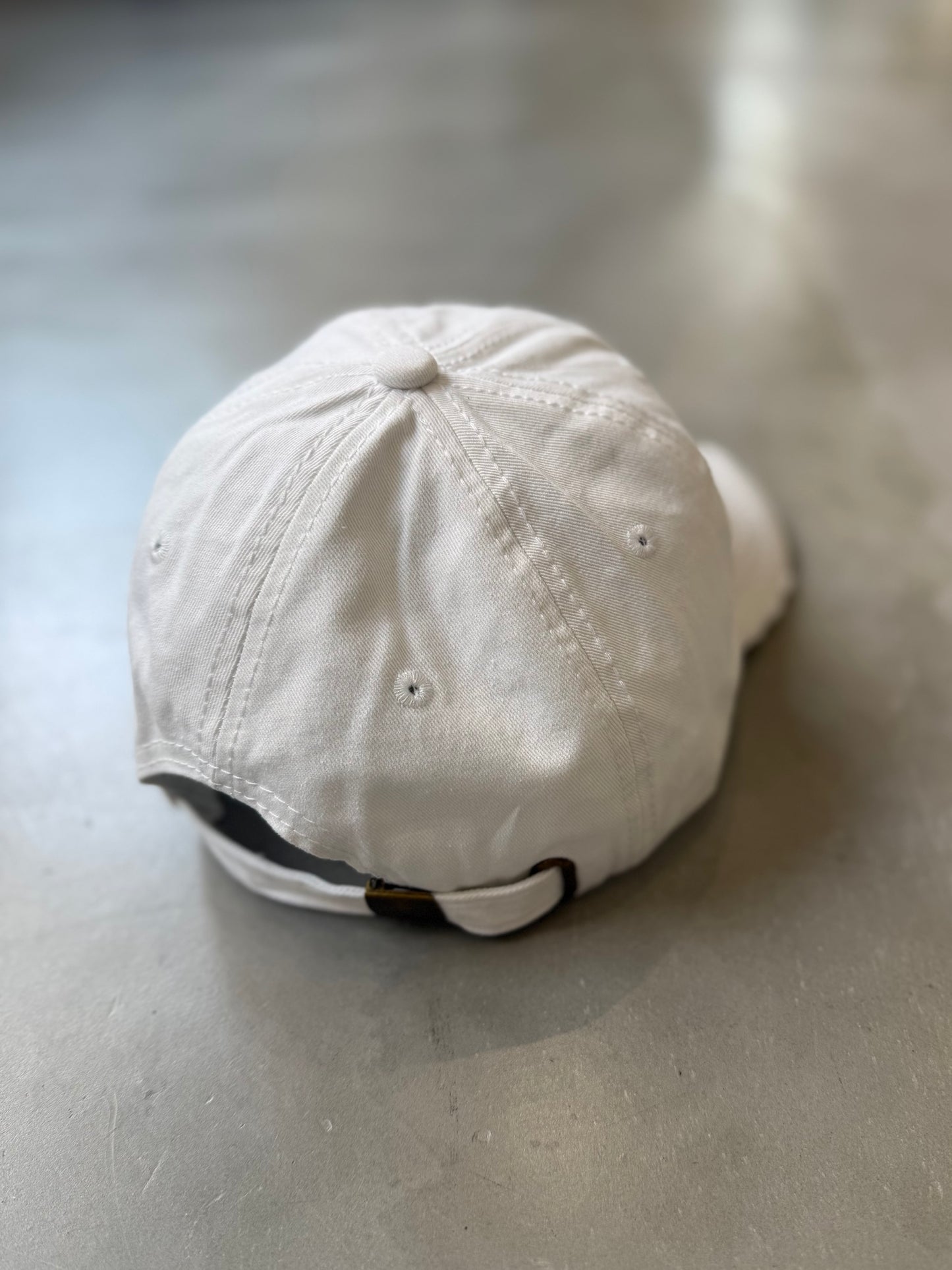 WASHED CRASH CAP "WHITE"