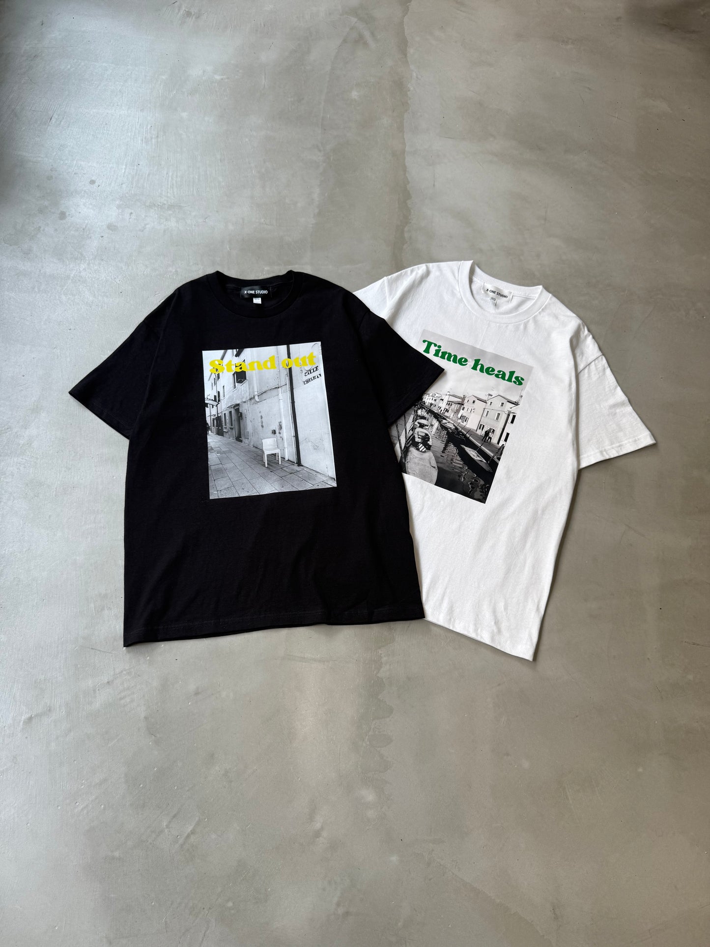 GRAPHIC TEE "Stand out"
