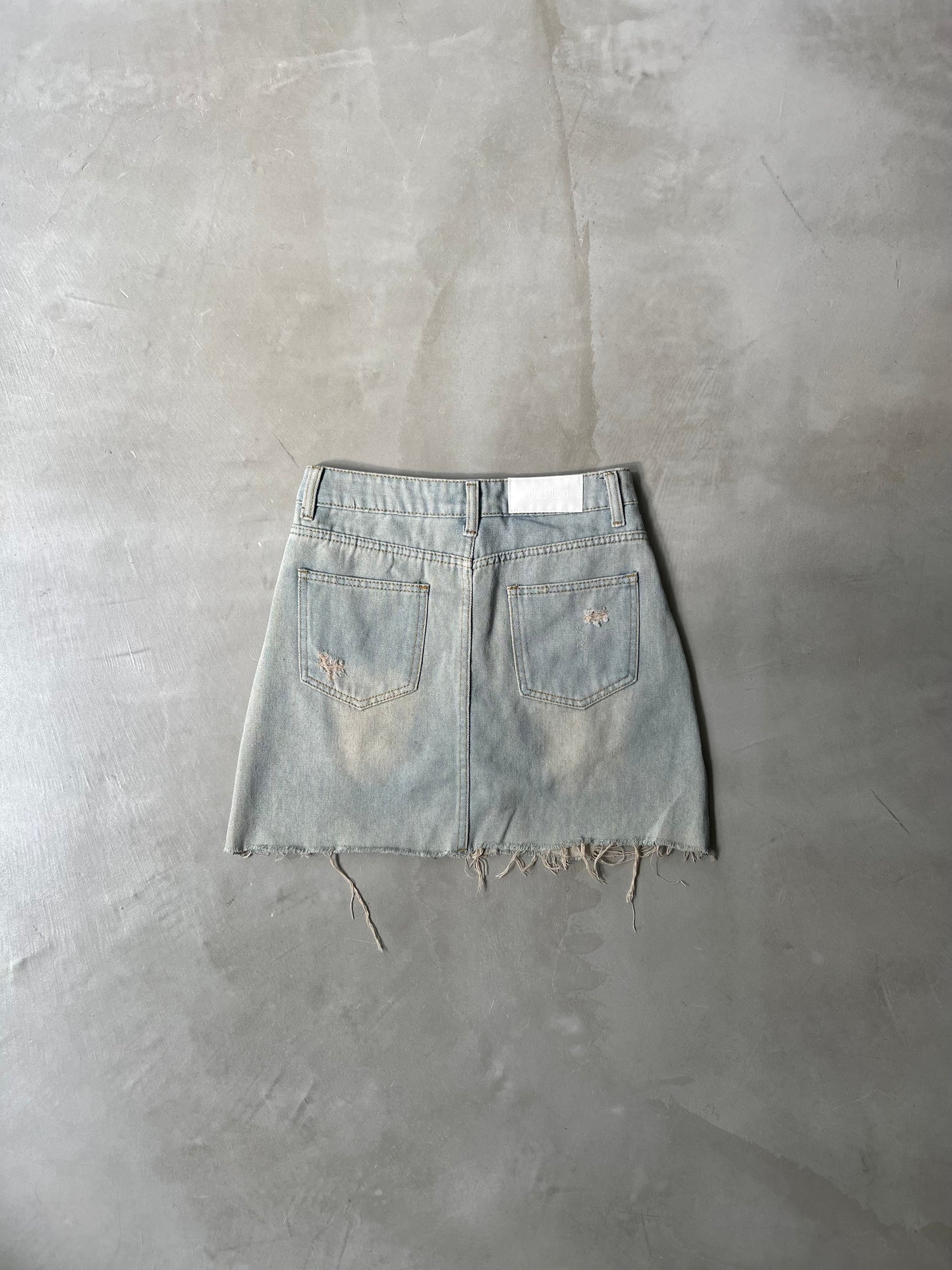 CRUSHED DENIM MINI