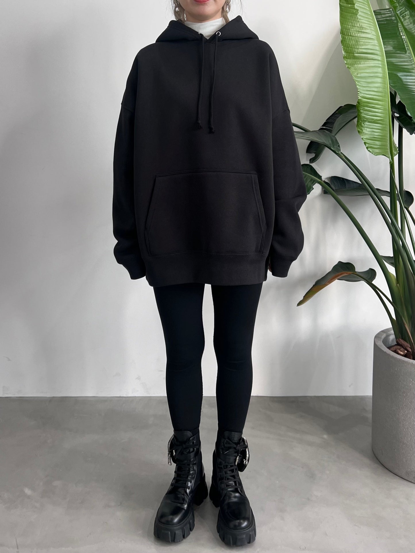 X-ONE WIDE HOODIE "BLACK"