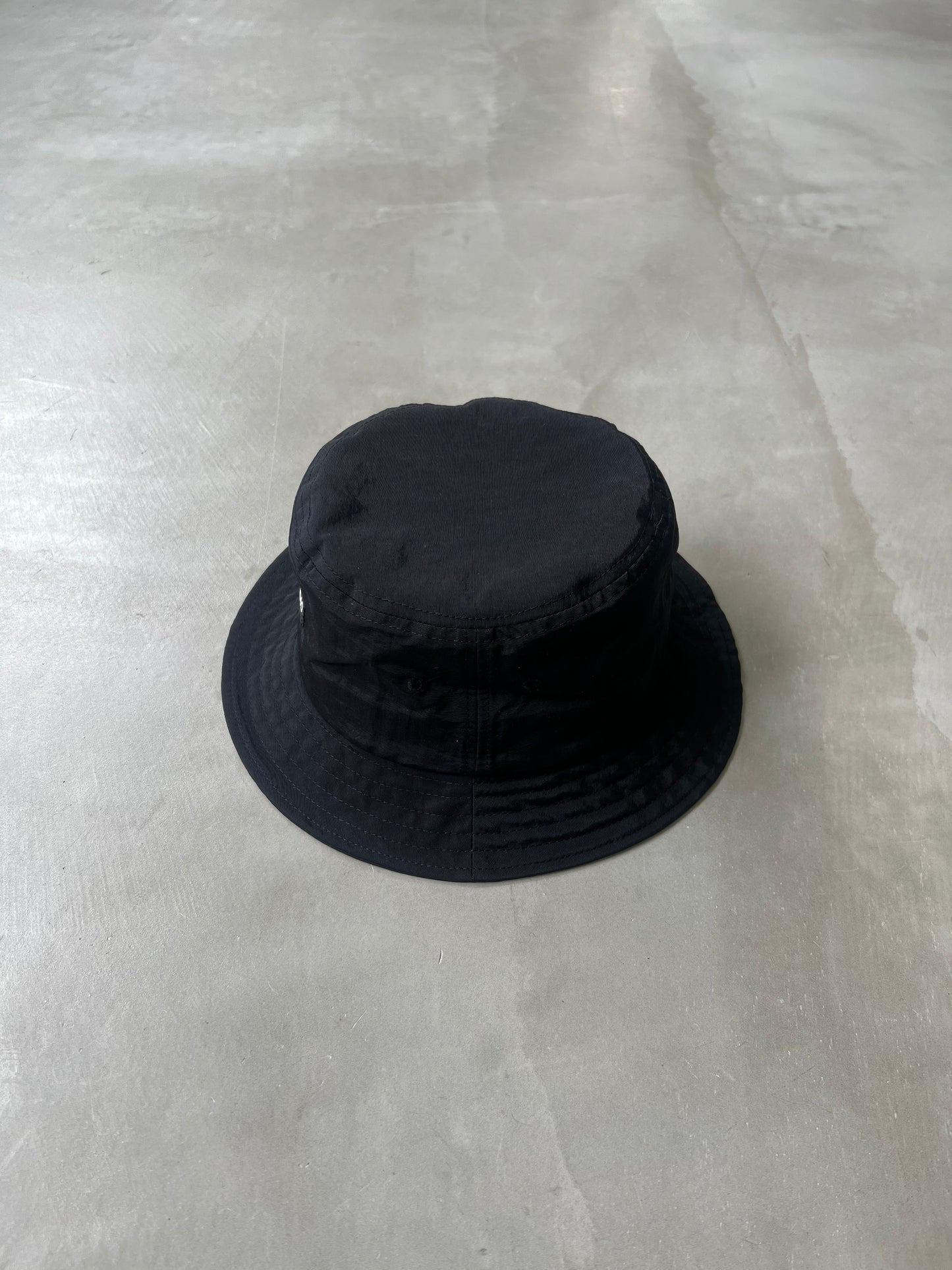 NYLON BUCKET HAT