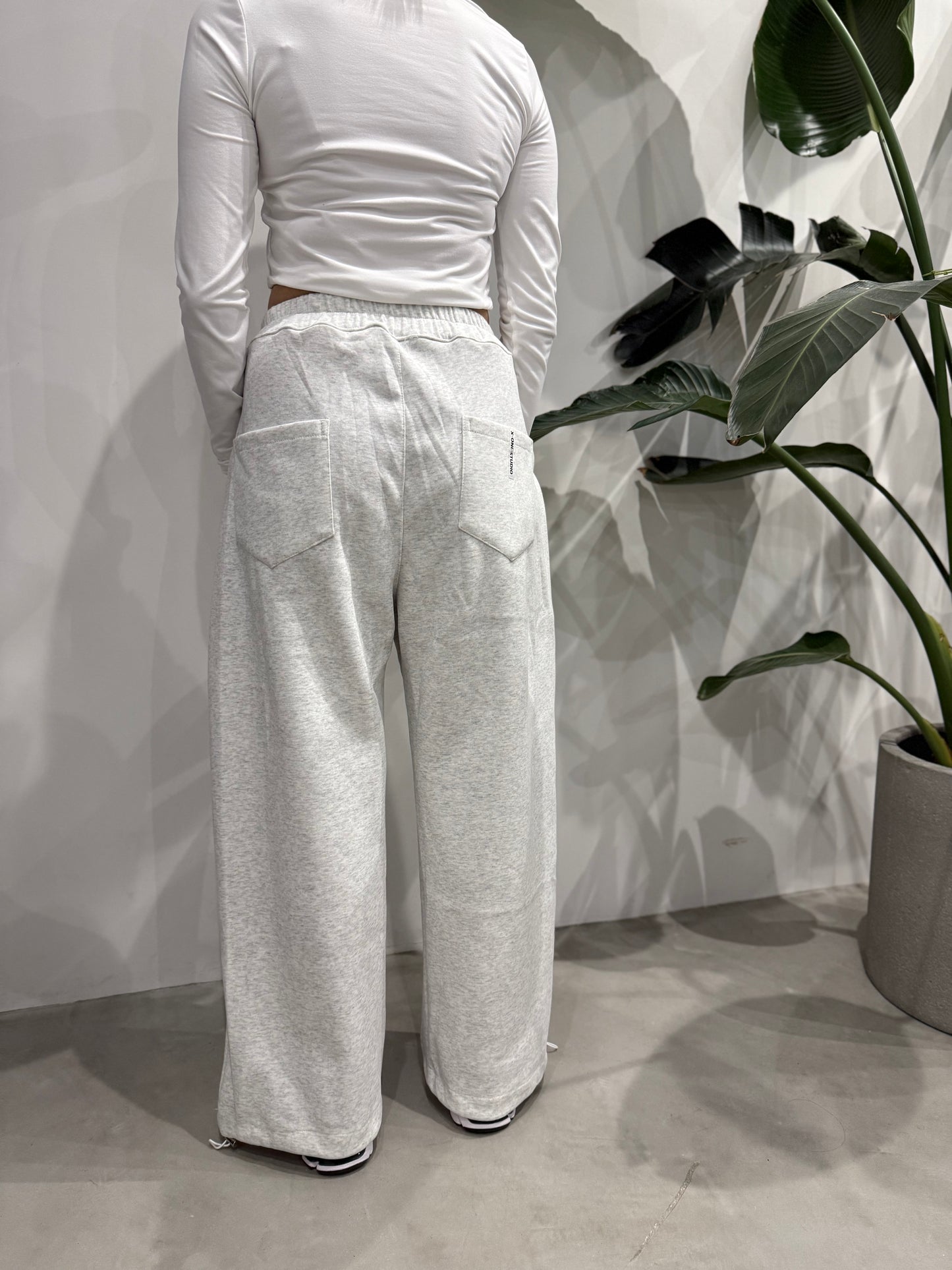 LOOSE SWEAT PANTS "ASH"