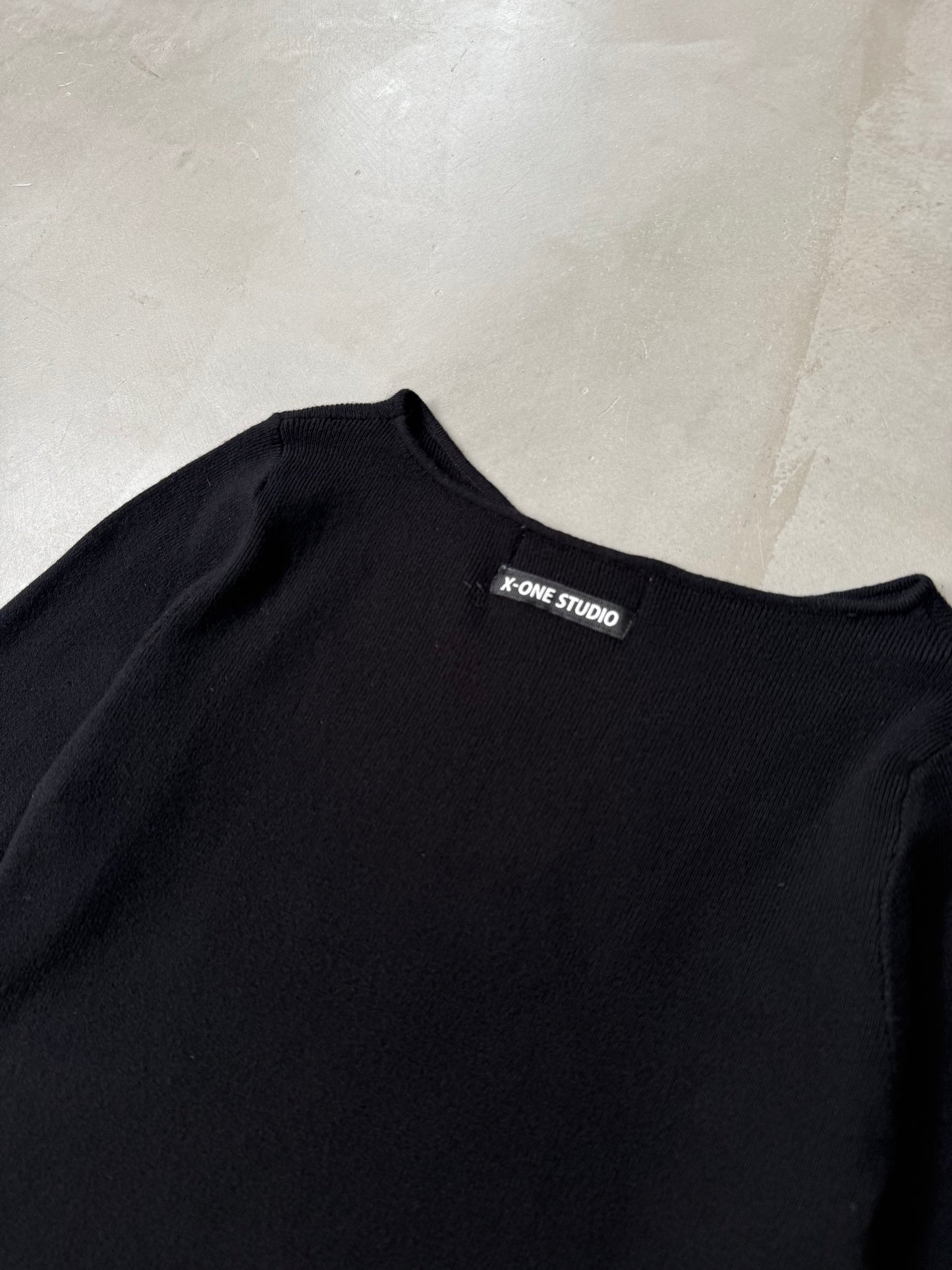 SHAKE FRILL DRESS "BLACK"