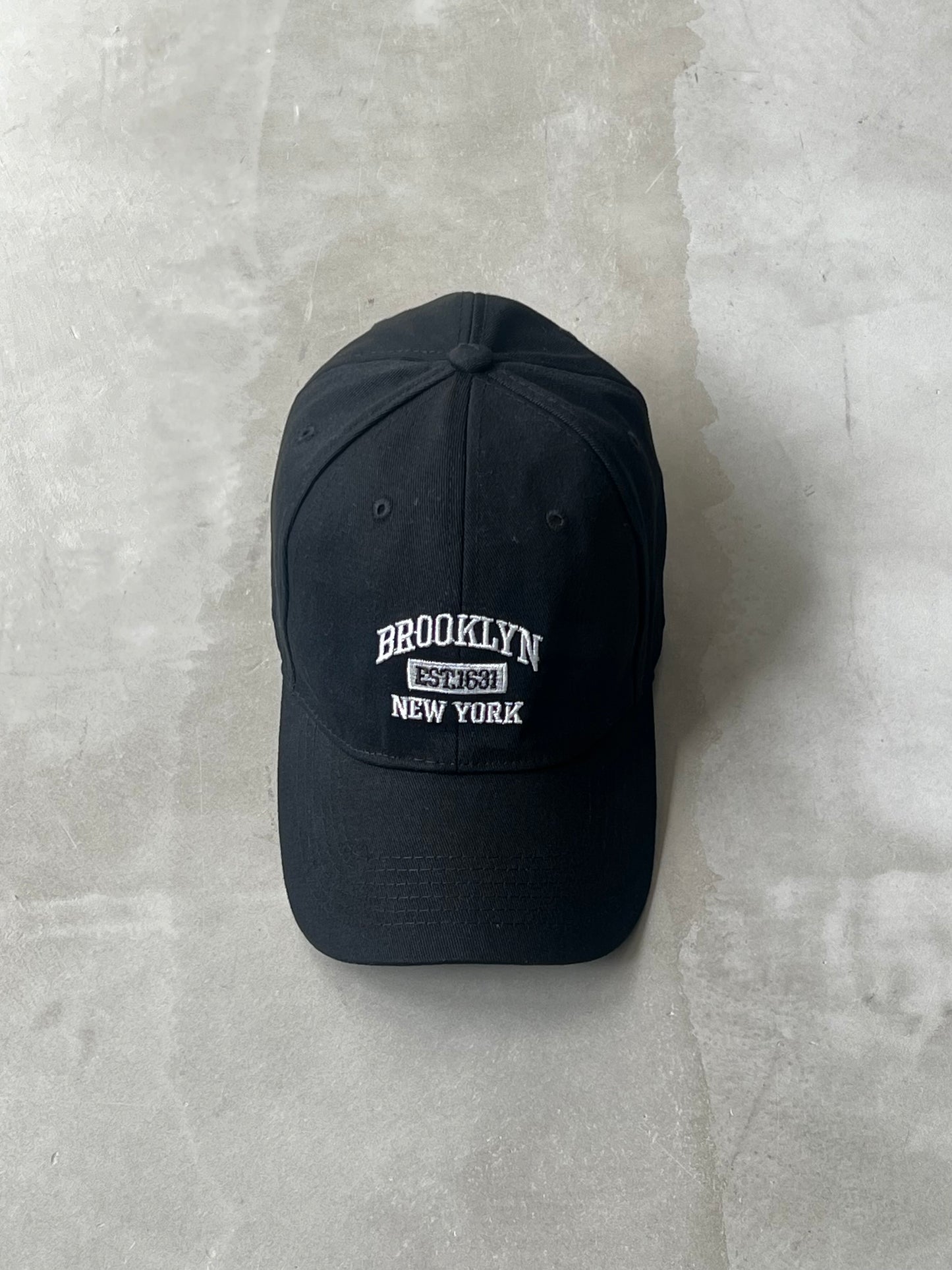 BROOKLYN CAP "BLACK"