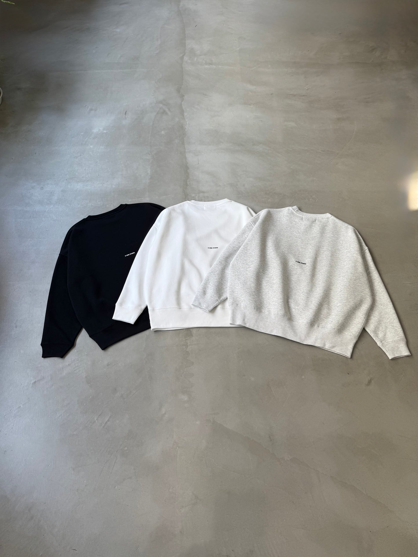 X-ONE BACK LOGO SWEAT "BLACK"