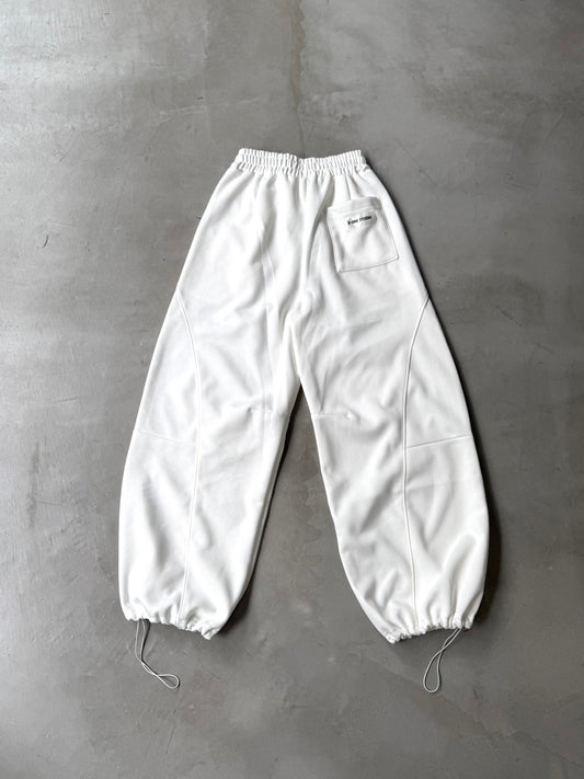 BARREL STYLE SWEAT "WHITE"