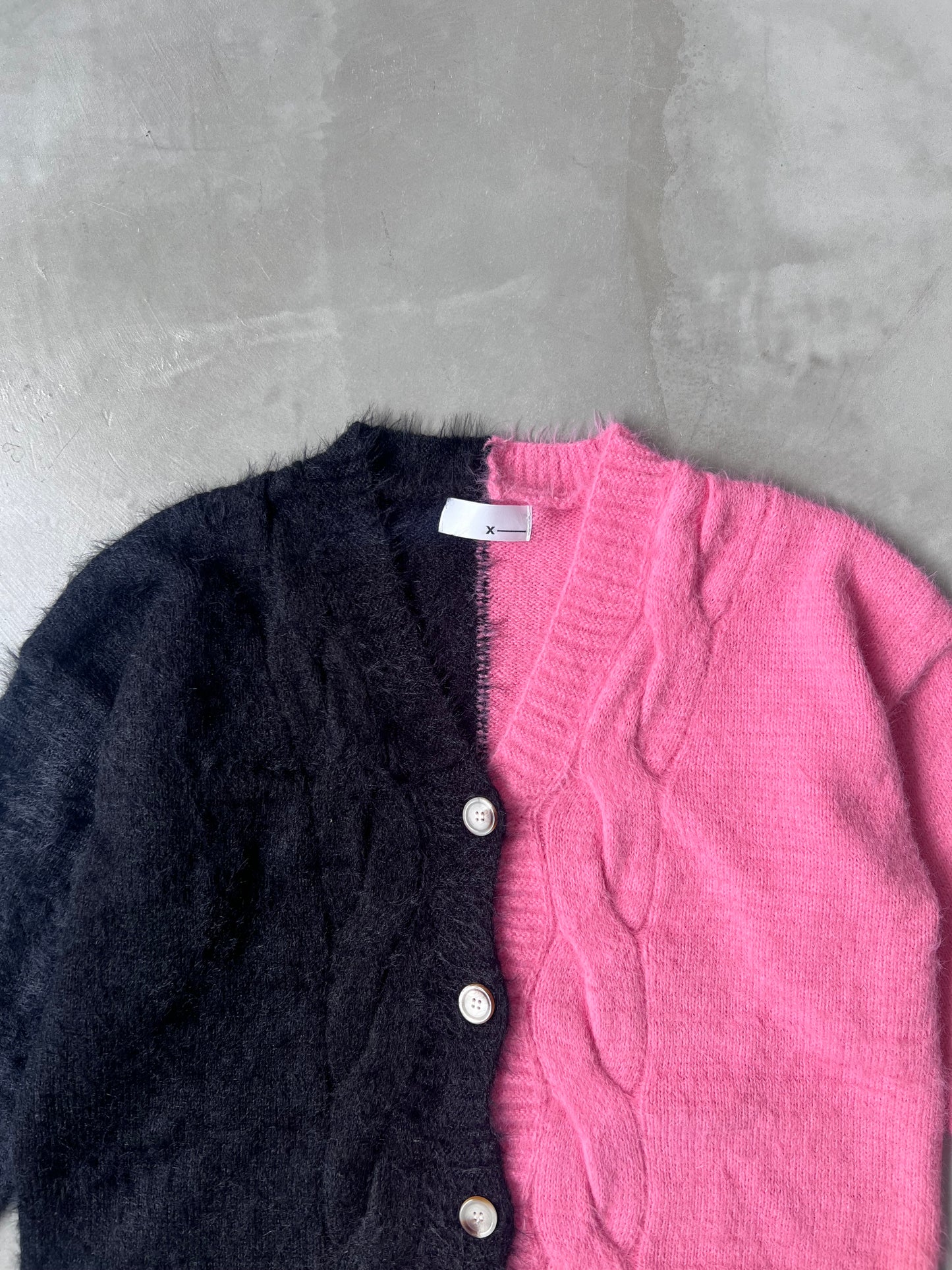 2 TONE CARDIGAN "PINK"