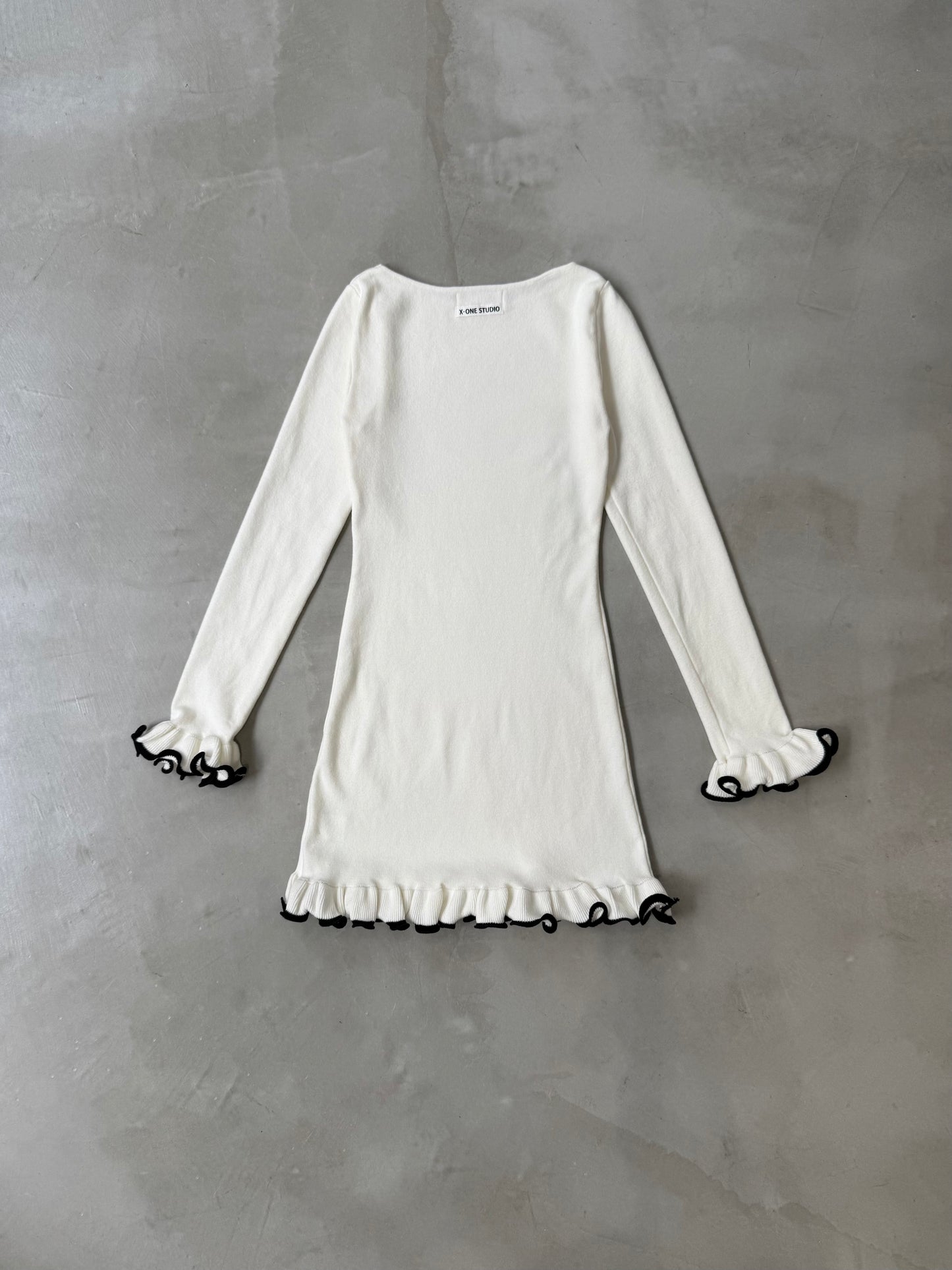 SHAKE FRILL DRESS "WHITE"