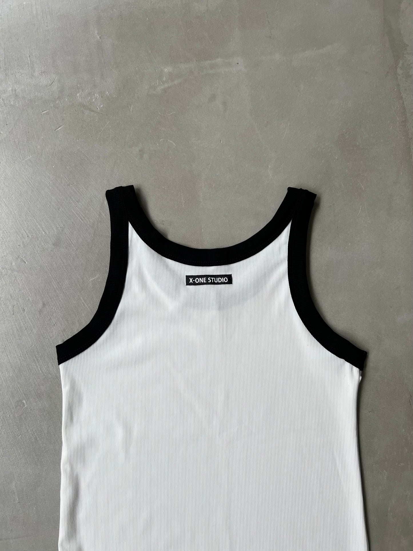 MONO TANK "WHITE"