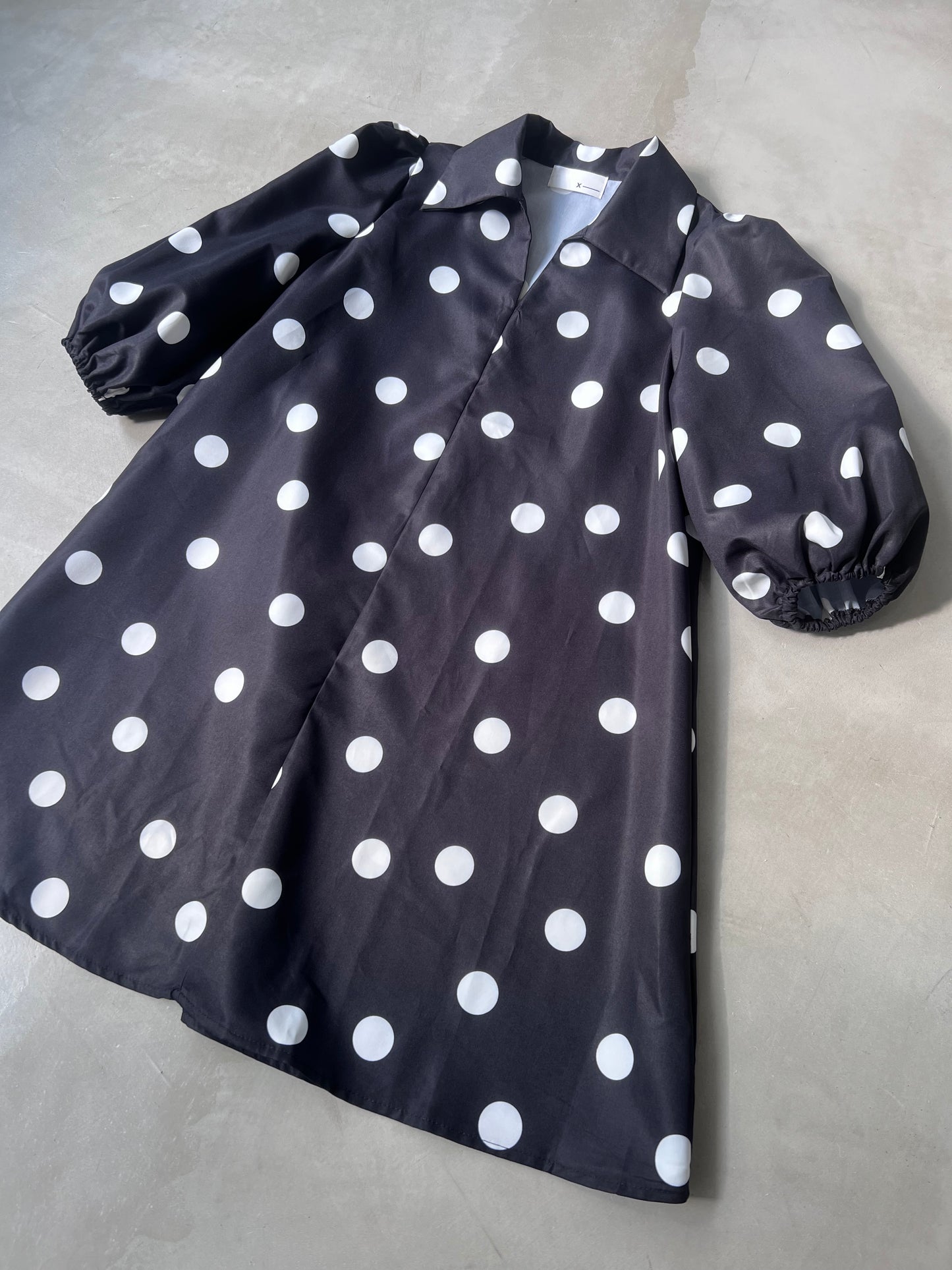 DOT MIDI DRESS