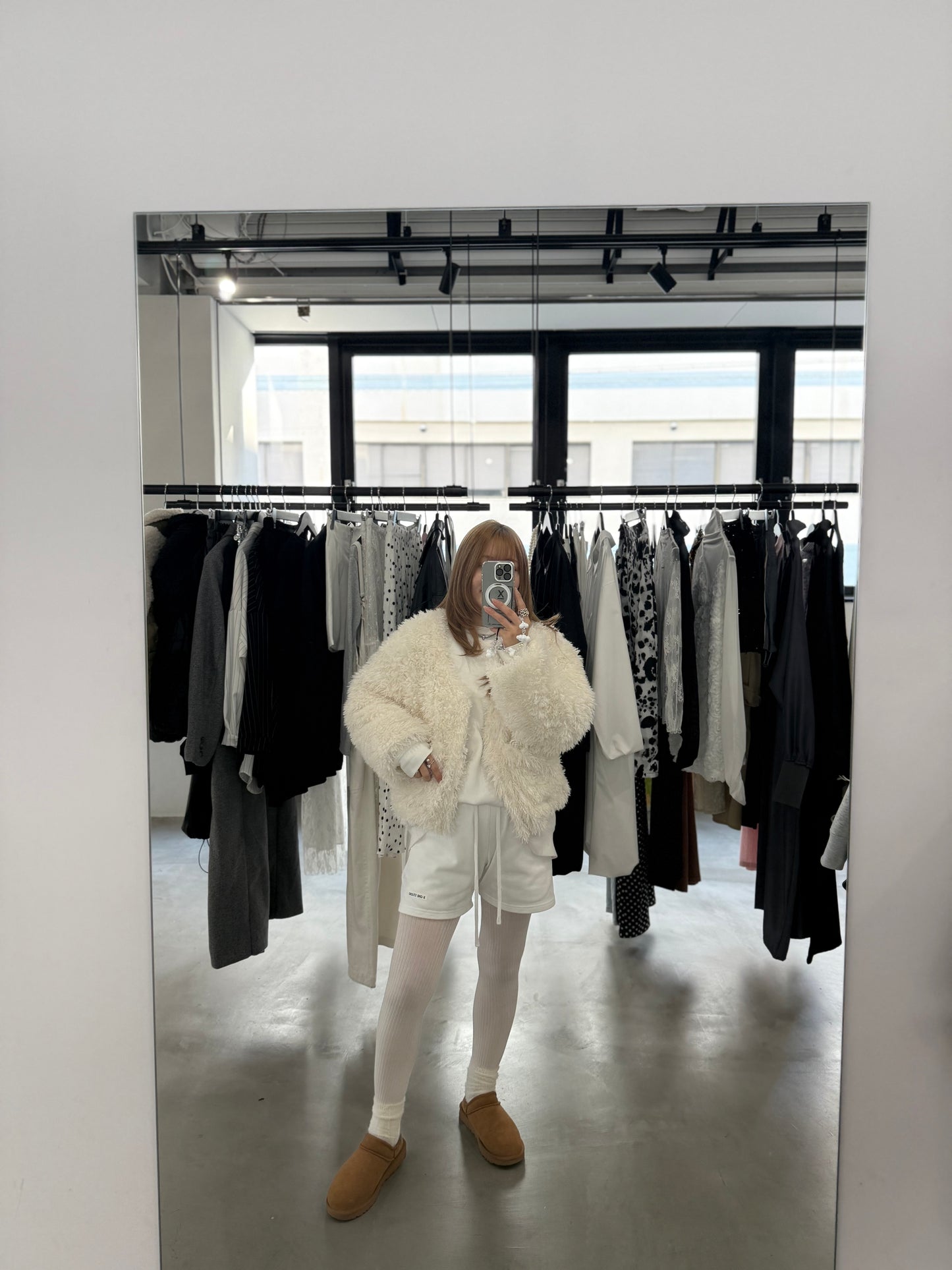 FLUFFY JACKET "WHITE"