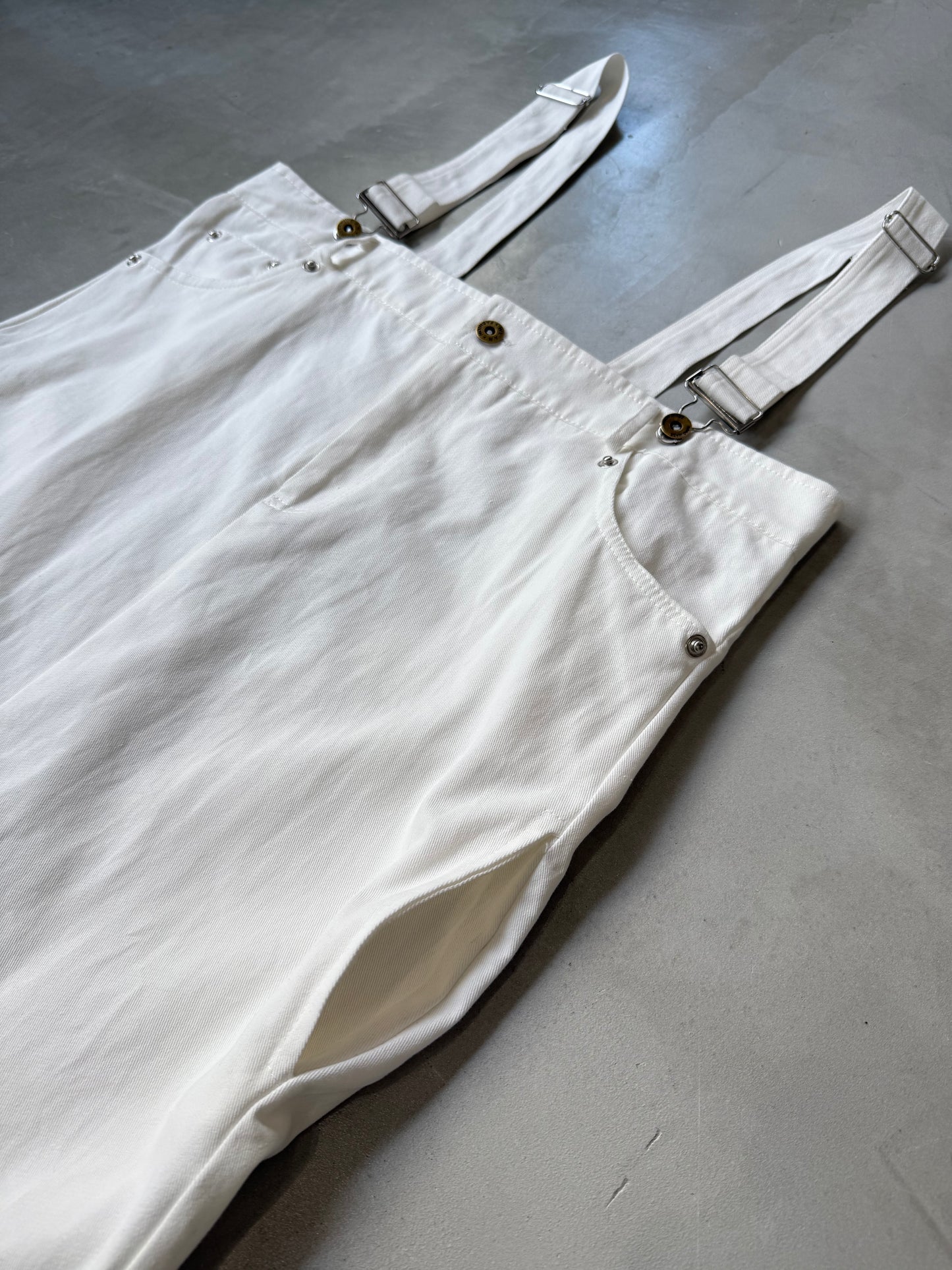 LOOSE WIDE JUMPER "WHITE"