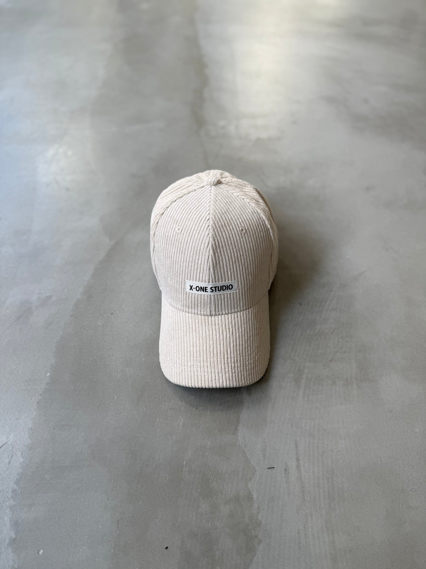 CORDUROY CAP "WHITE"