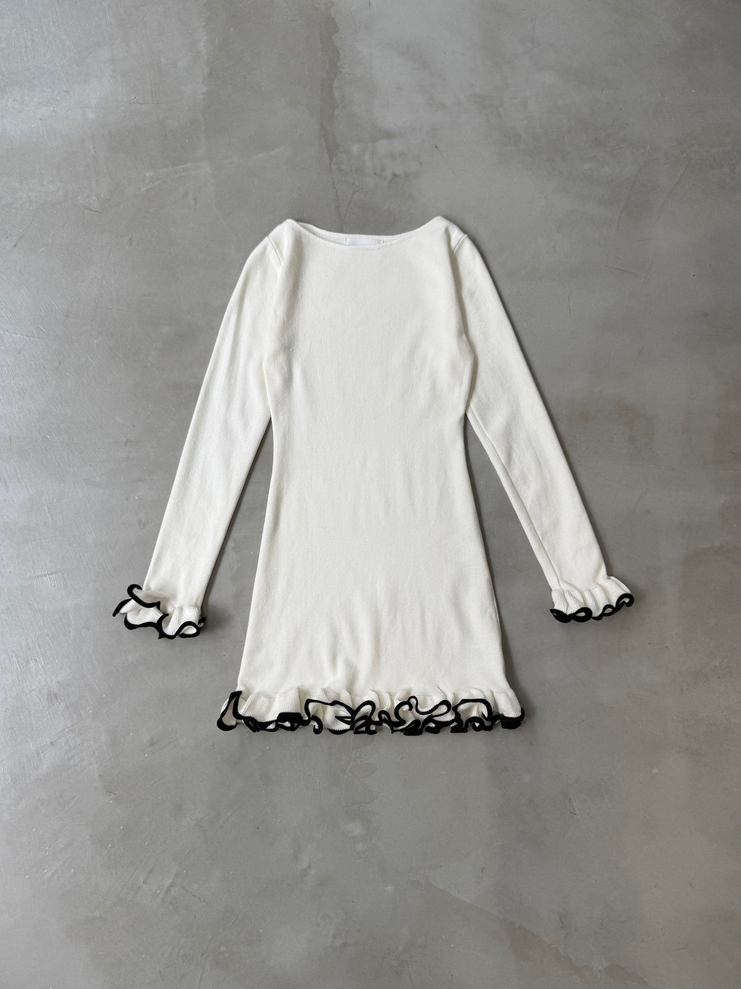 SHAKE FRILL DRESS "WHITE"