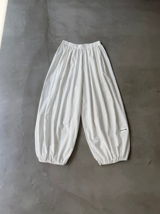 ALADDIN FIT PANT "WHITE"