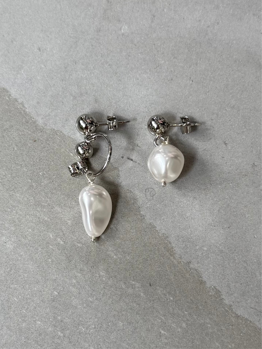 RICHIE EARRINGS