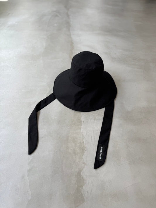 WIDE BRIM HAT