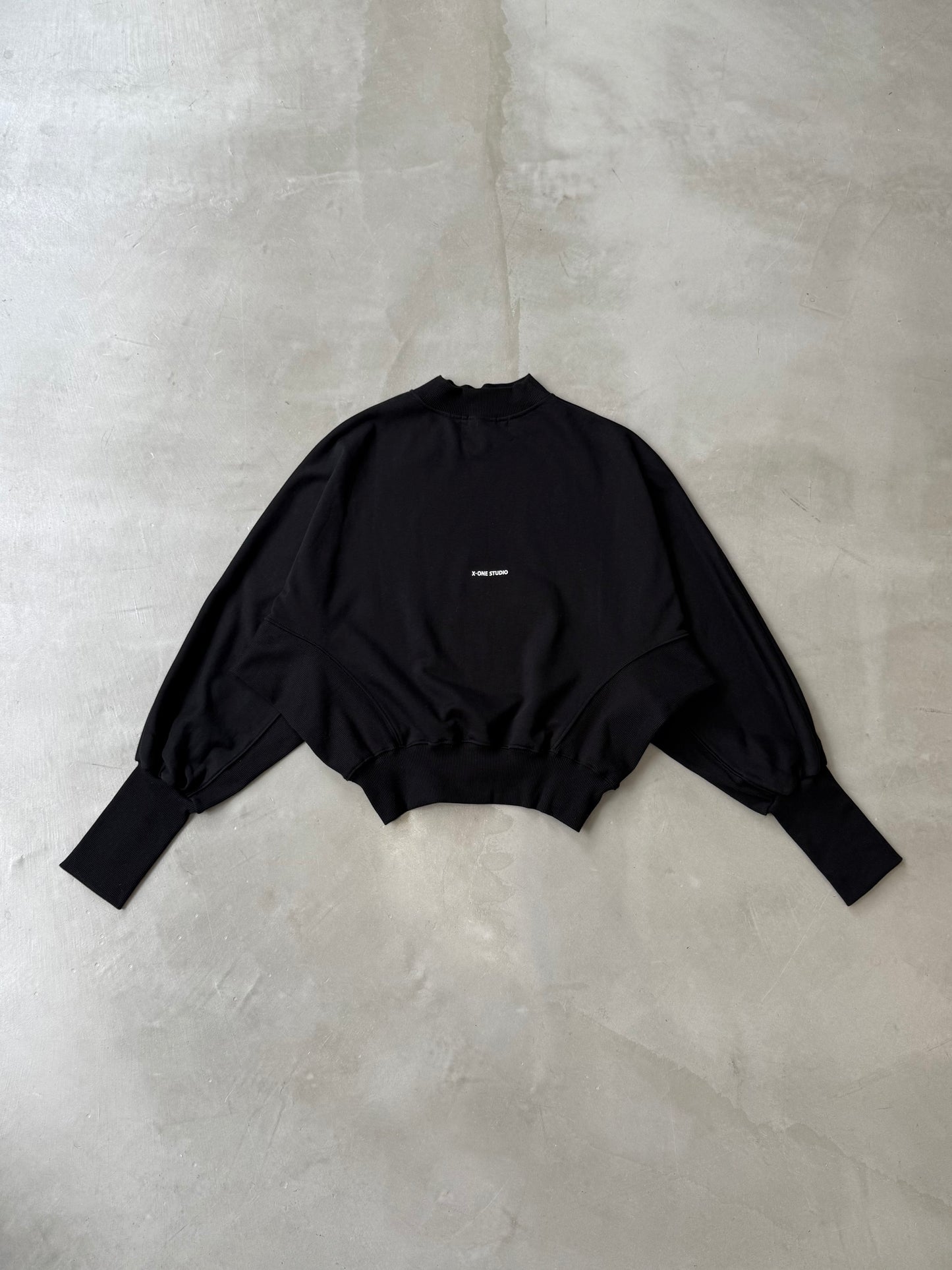 BALLOON SLEEVE SWEAT "BLACK"