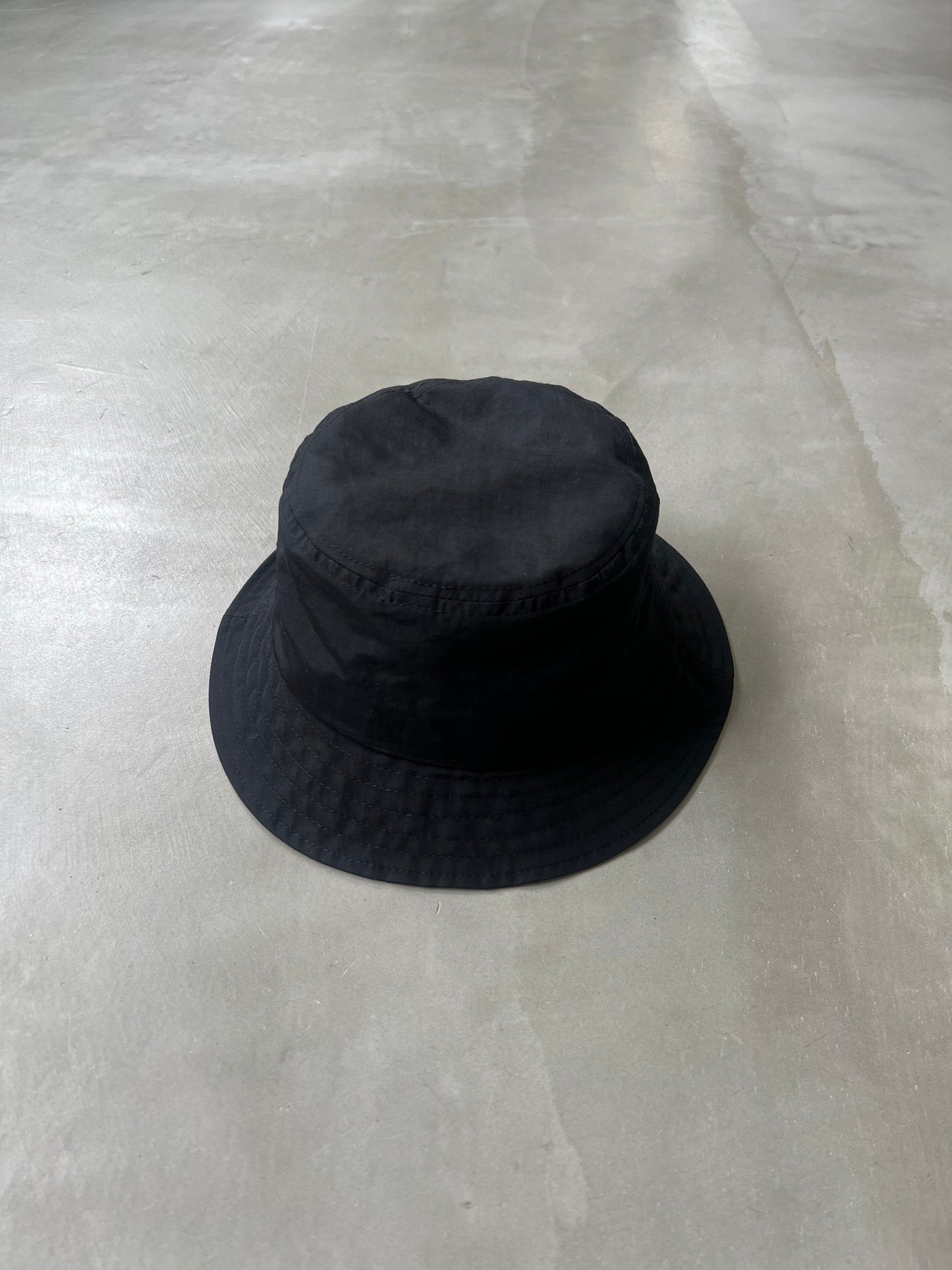 NYLON BUCKET HAT