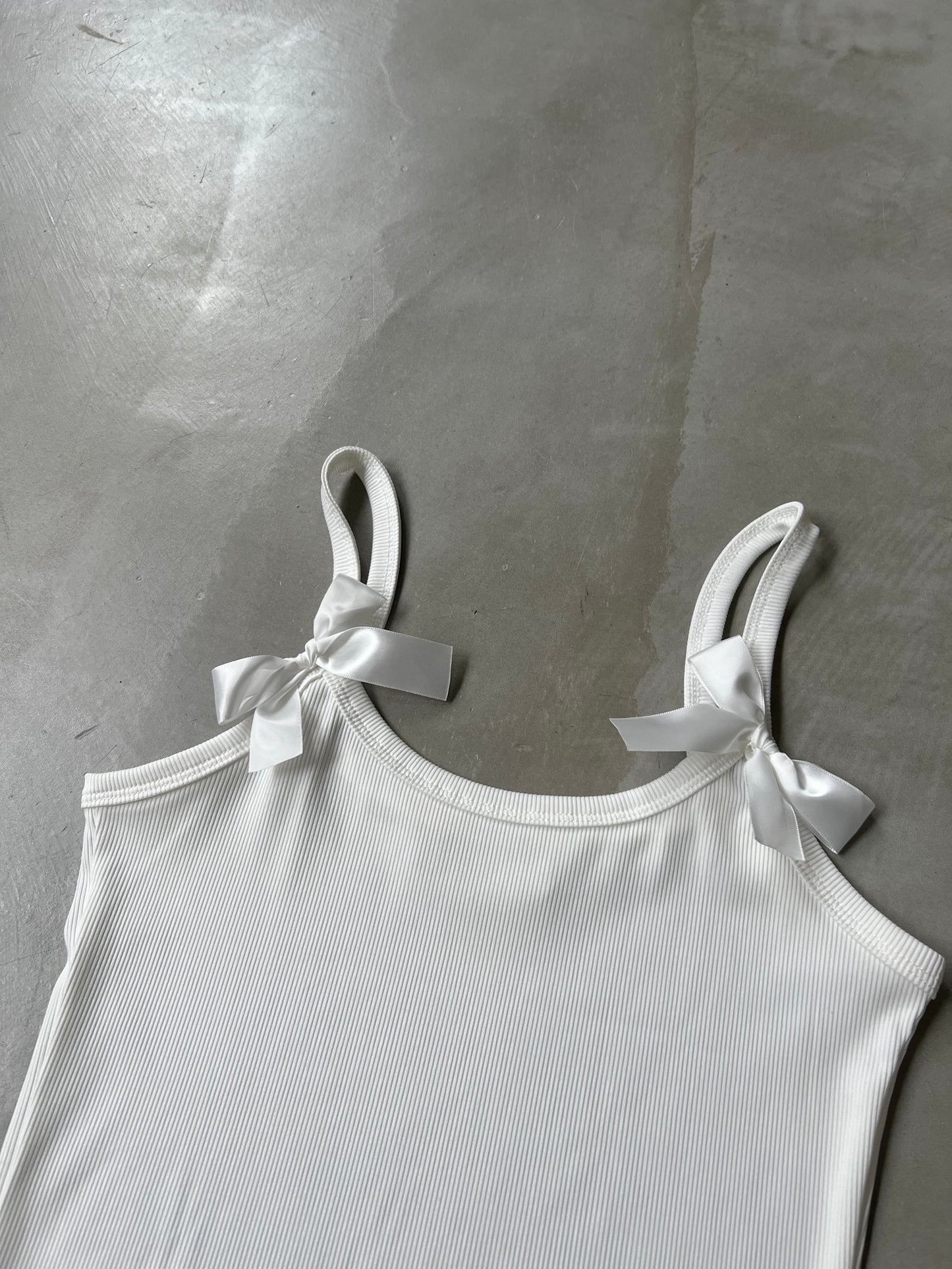 RIBBON CAMI "WHITE