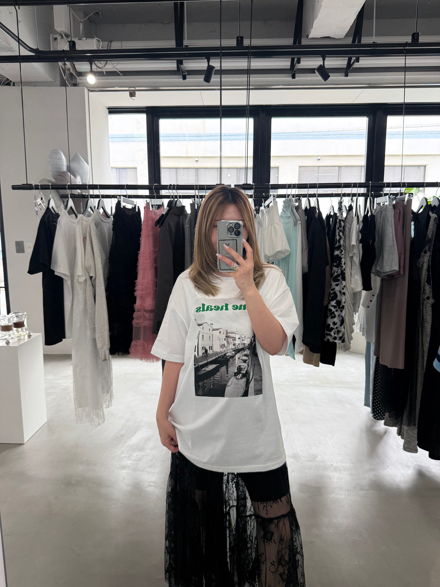 GRAPHIC TEE "Time heals"
