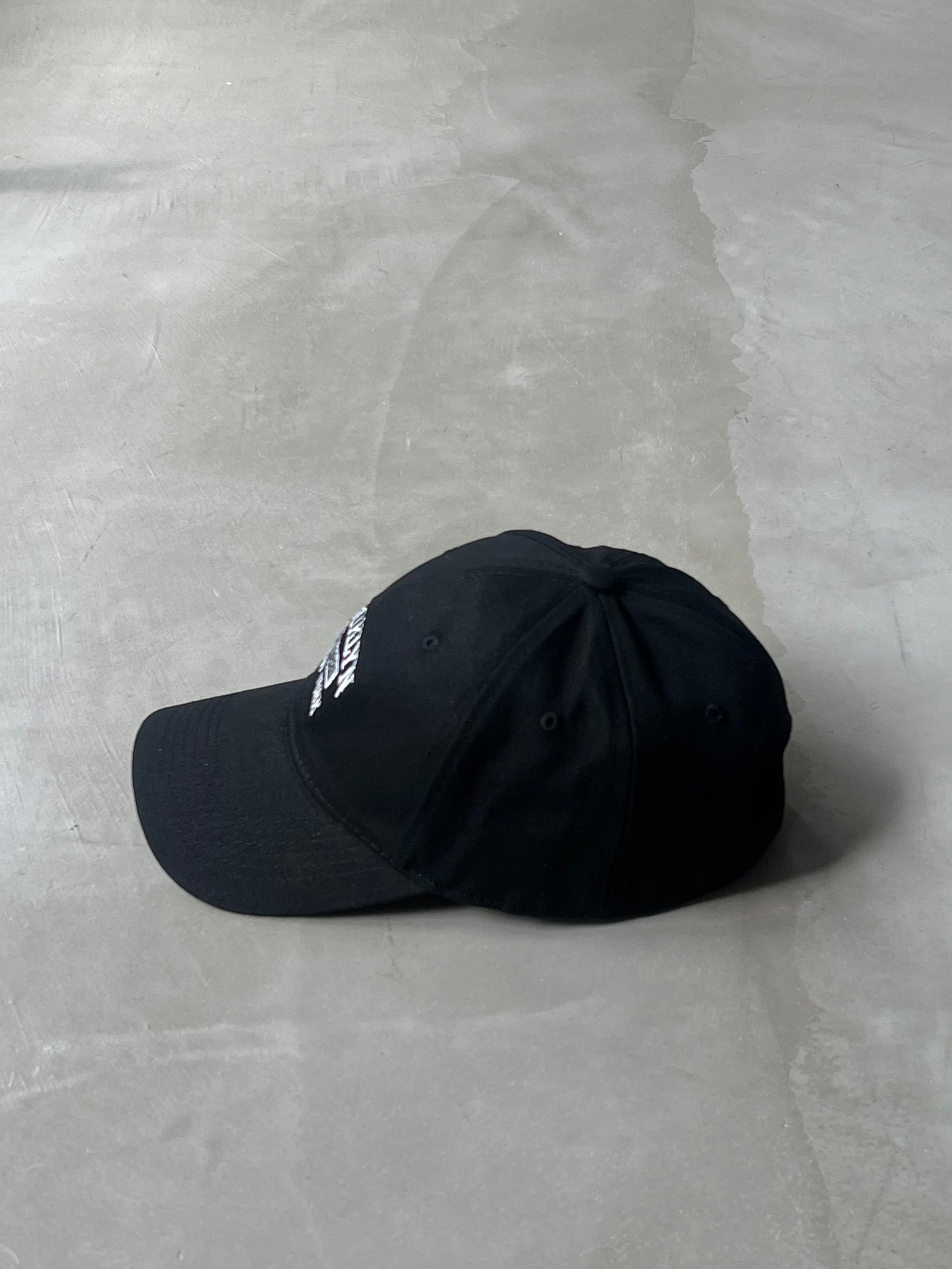 BROOKLYN CAP "BLACK"