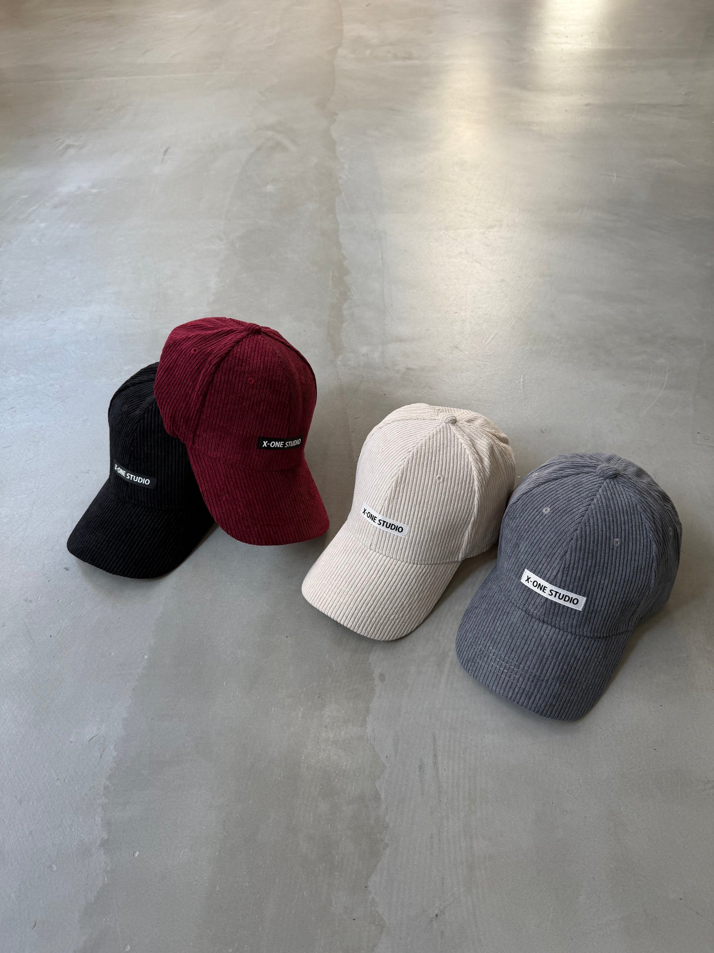 CORDUROY CAP "WHITE"