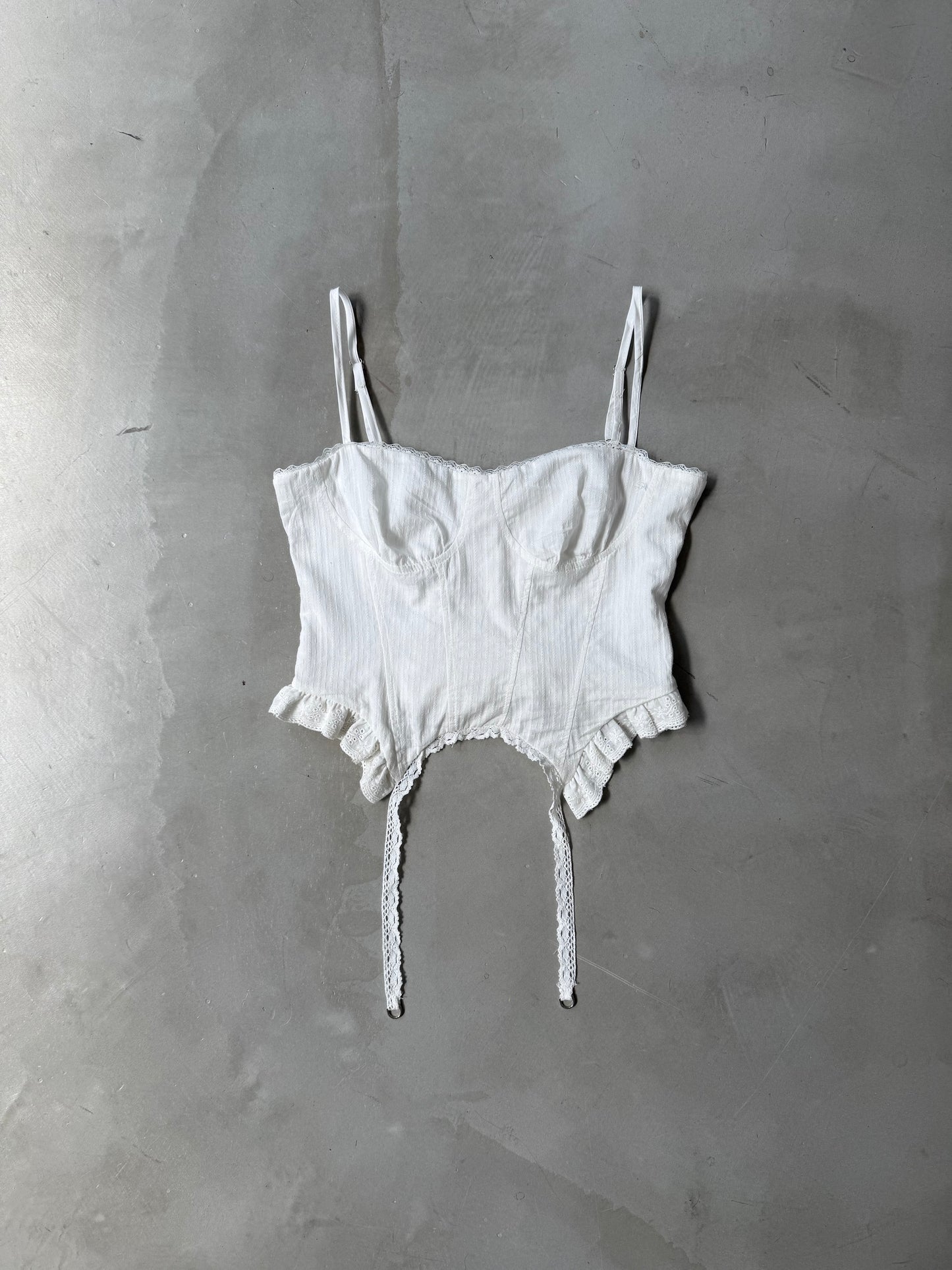 HEM STRAP TOP