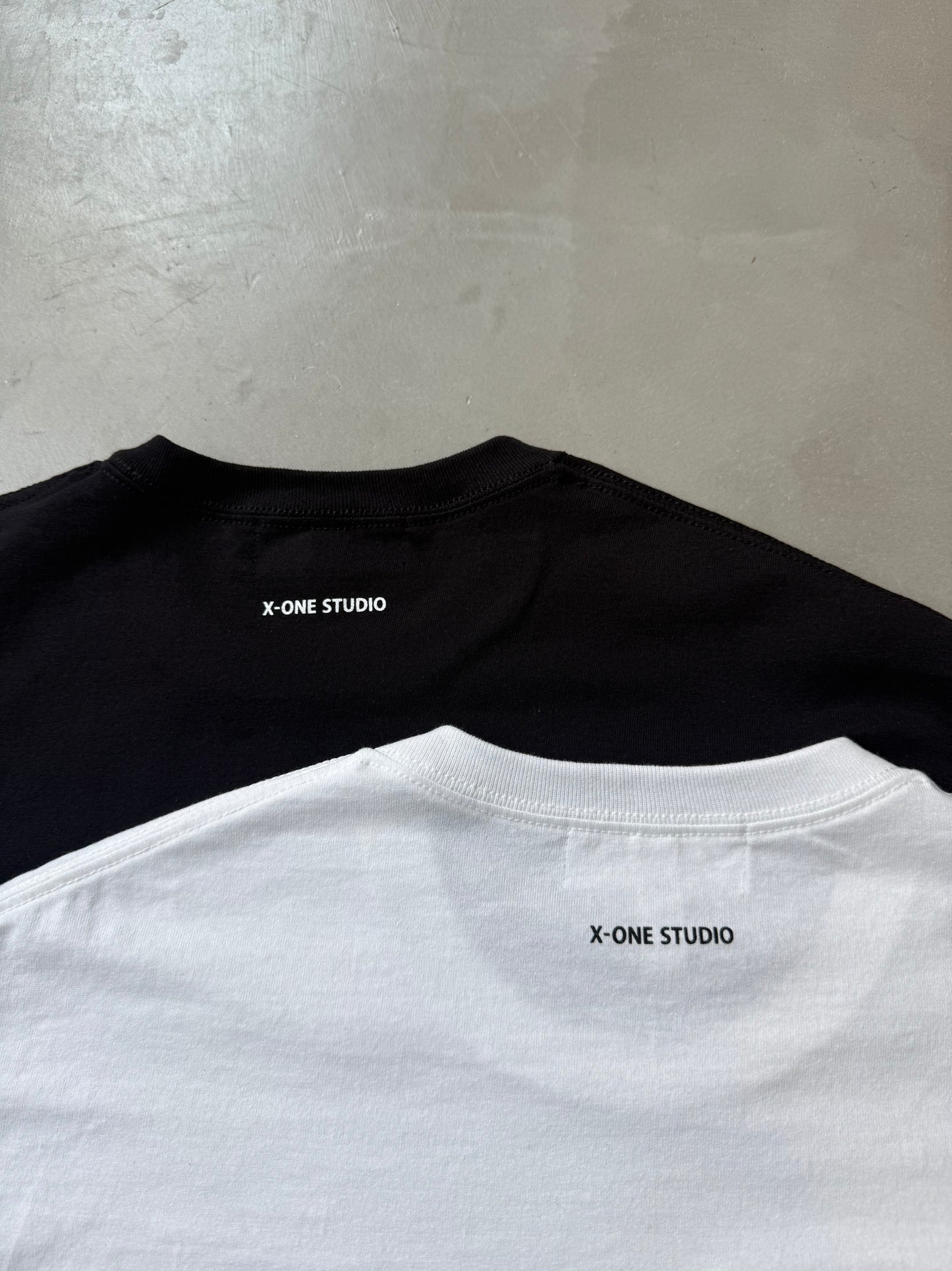 GRAPHIC TEE "Time heals"