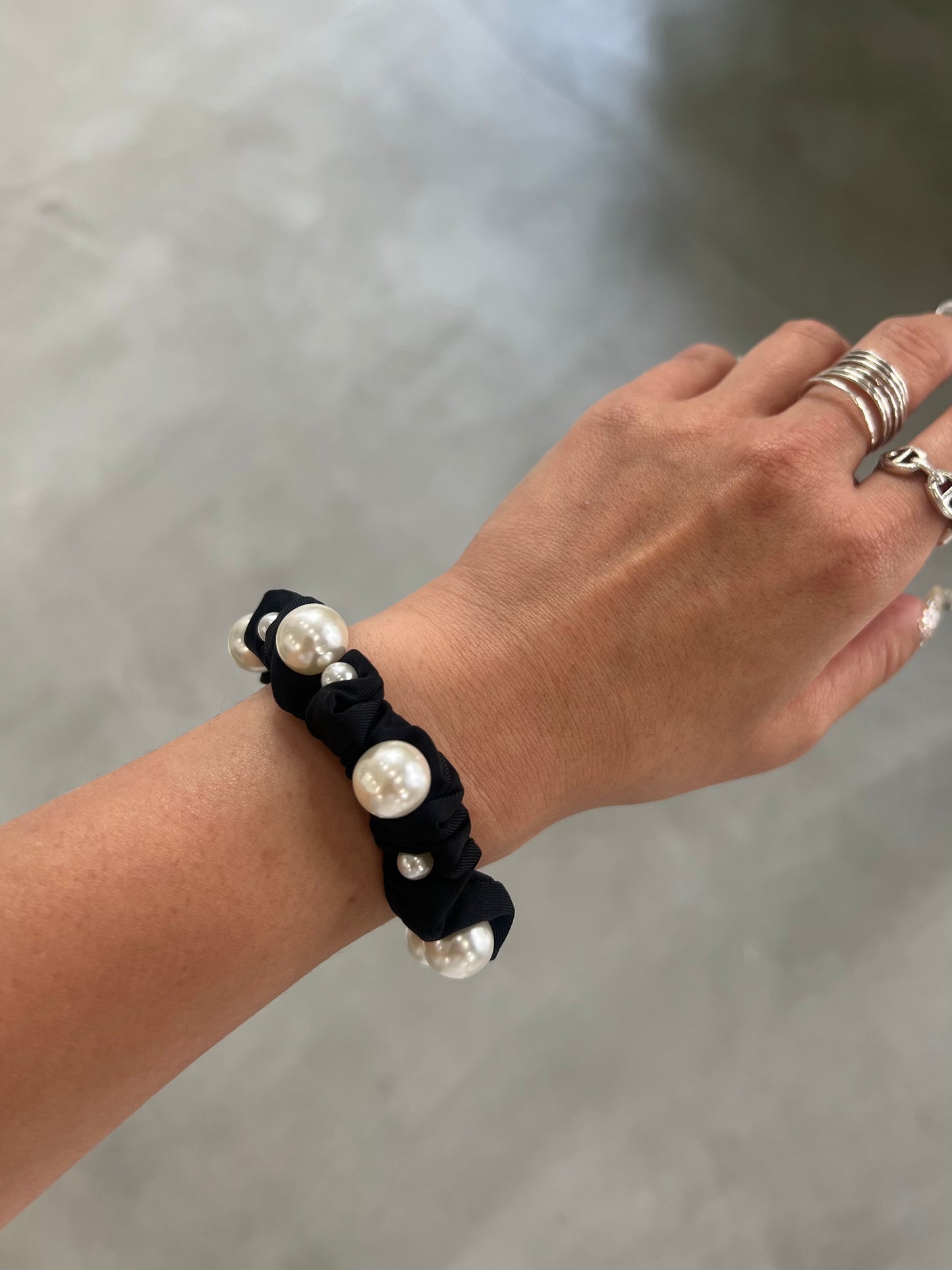 PEARL BAND "BLACK"