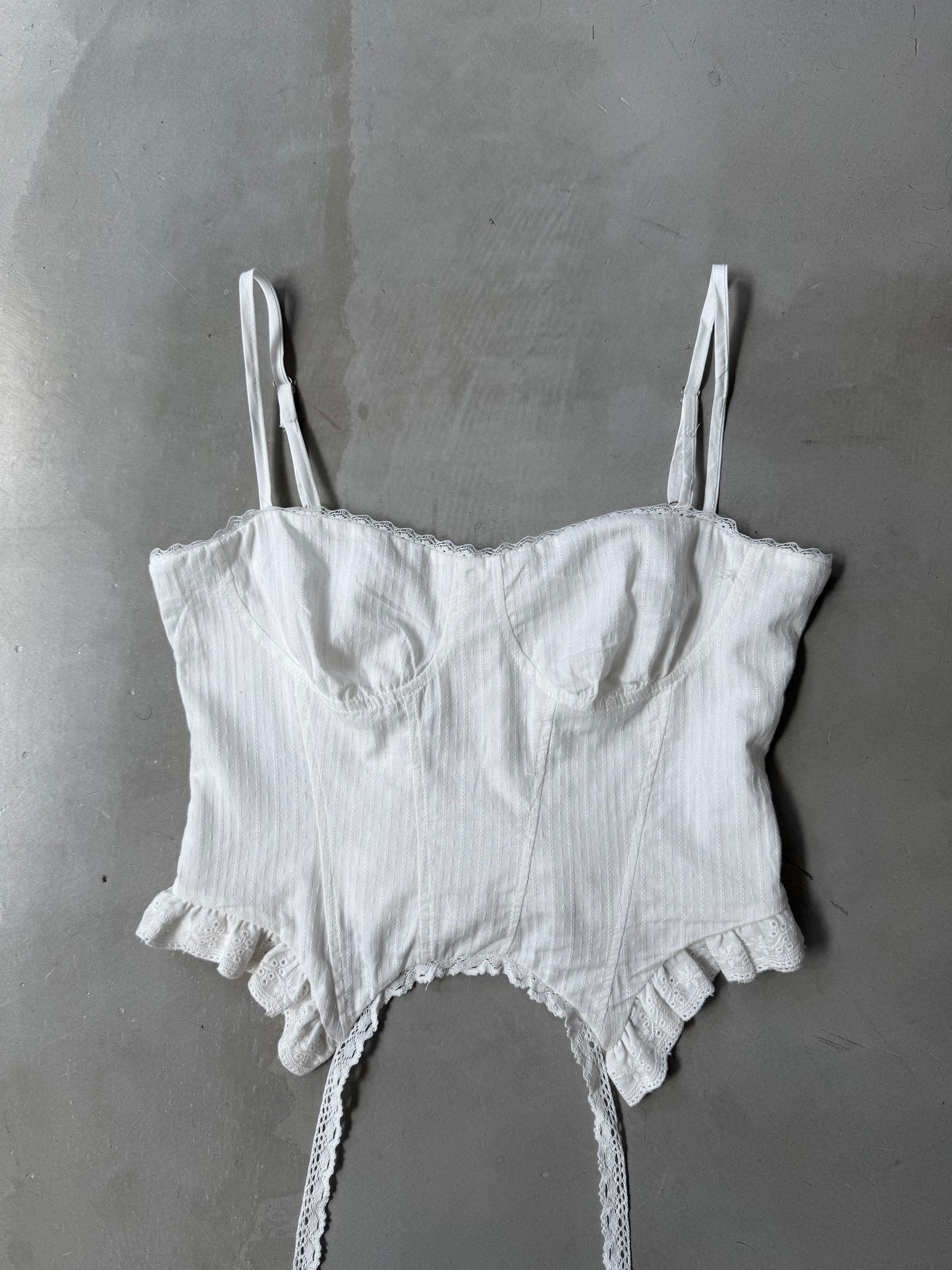 HEM STRAP TOP