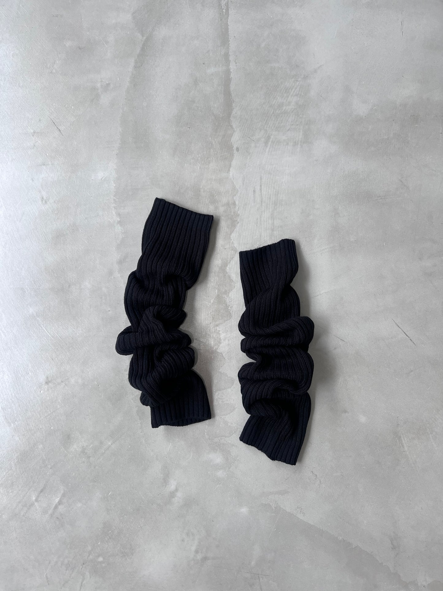 KNIT ARM WAMER "BLACK"