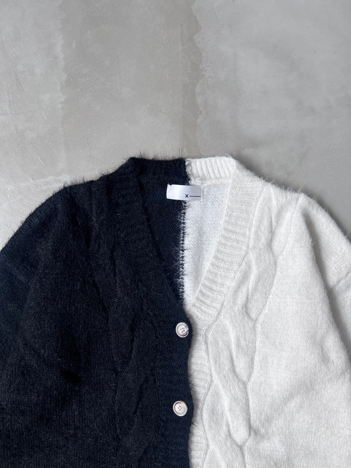 2 TONE CARDIGAN "WHITE