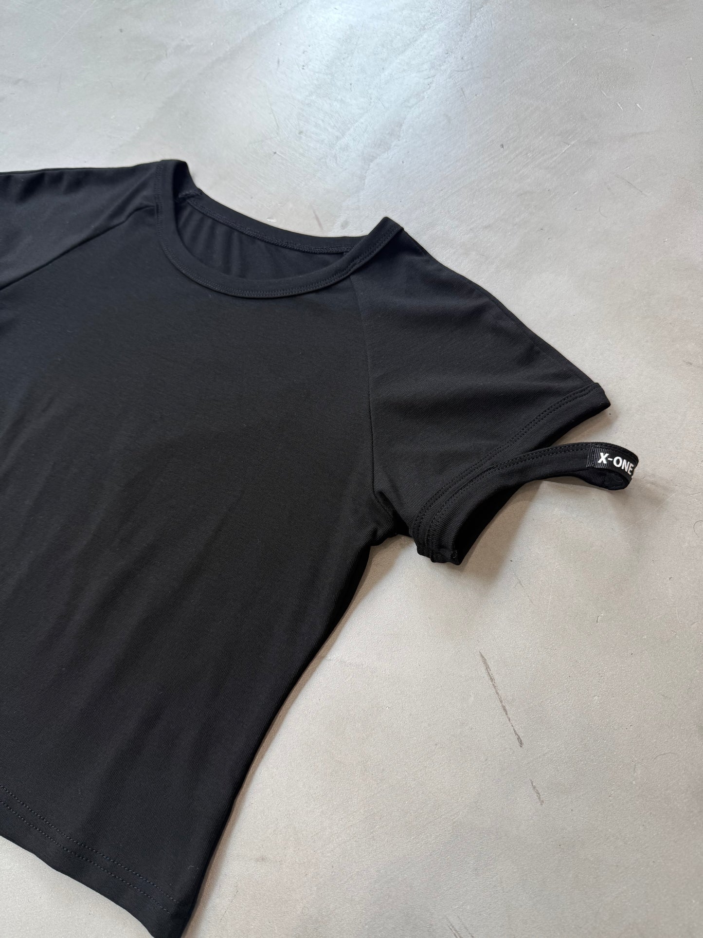 CUT SLEEVE TEE "BLACK"