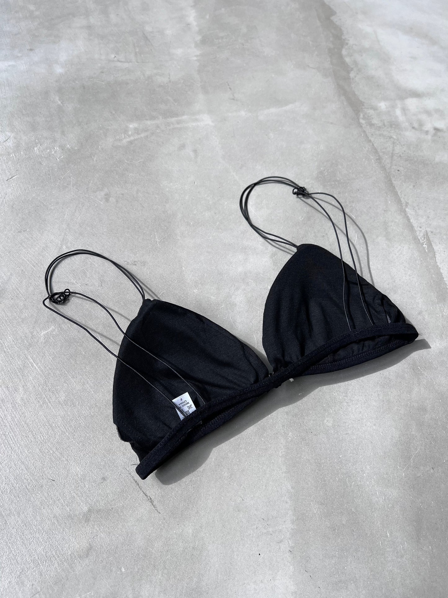 FRONT ROCK BRA "BLACK"