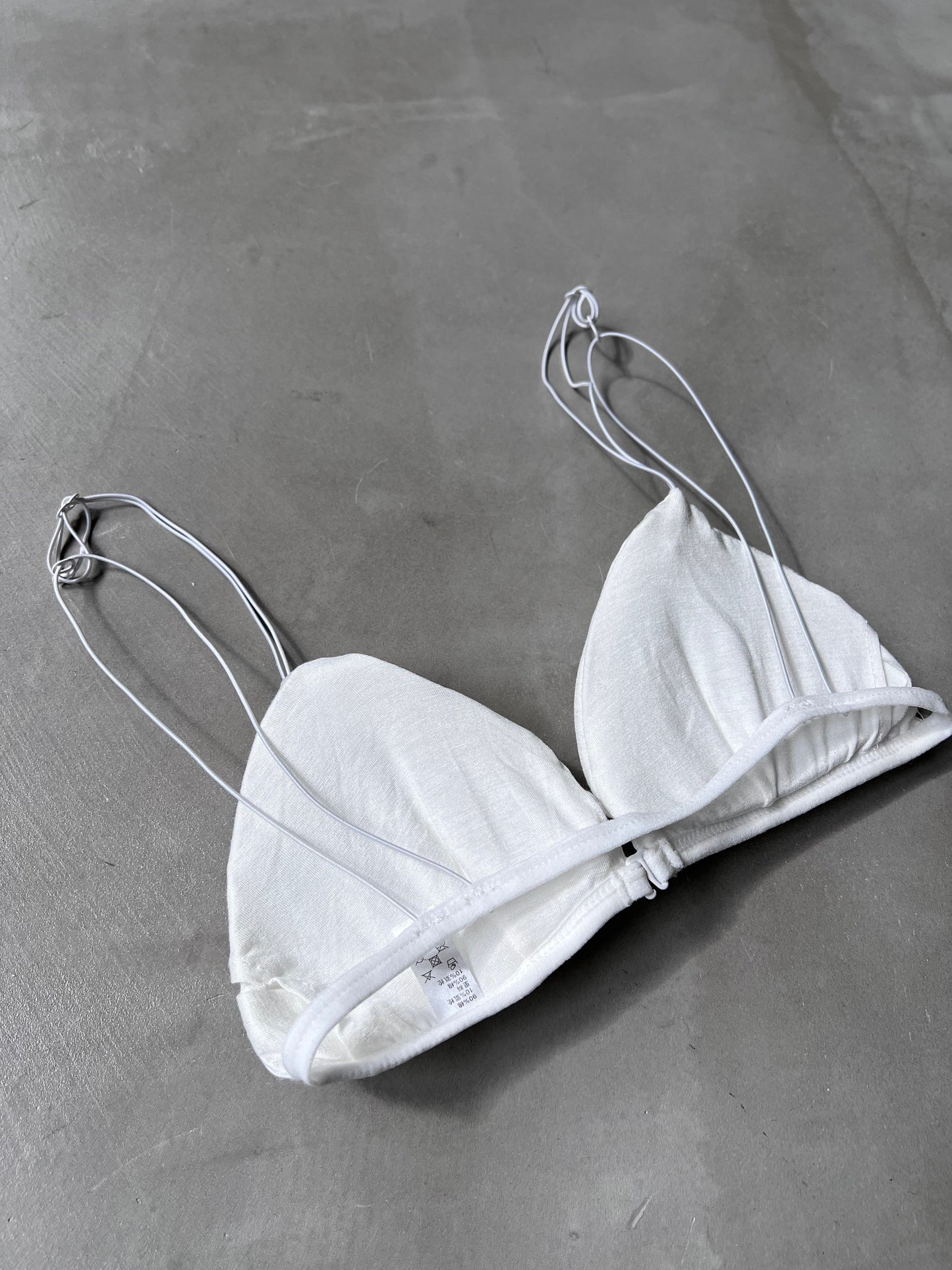 FRONT ROCK BRA "WHITE"