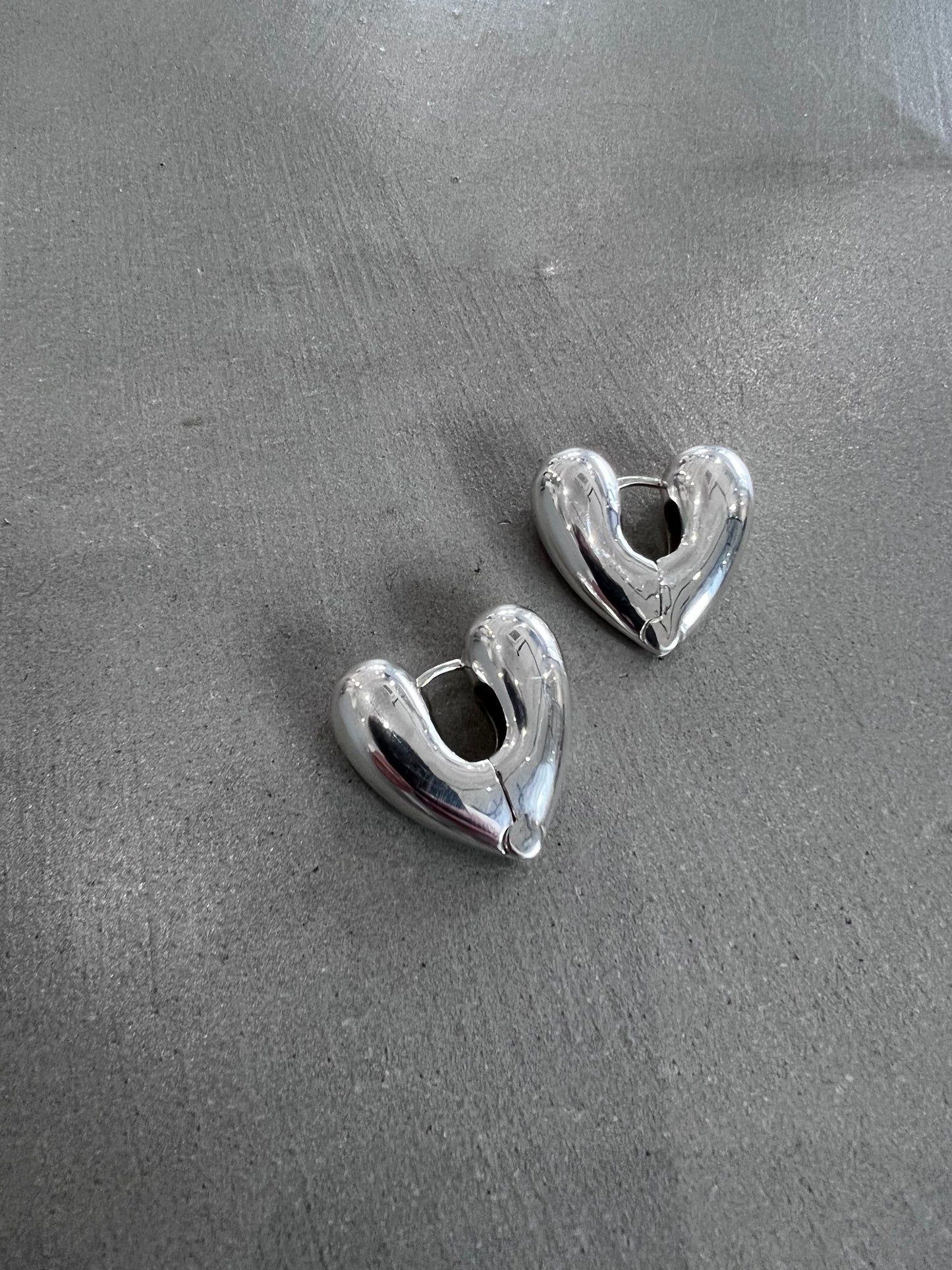 HEART HOOPS LARGE SLV925