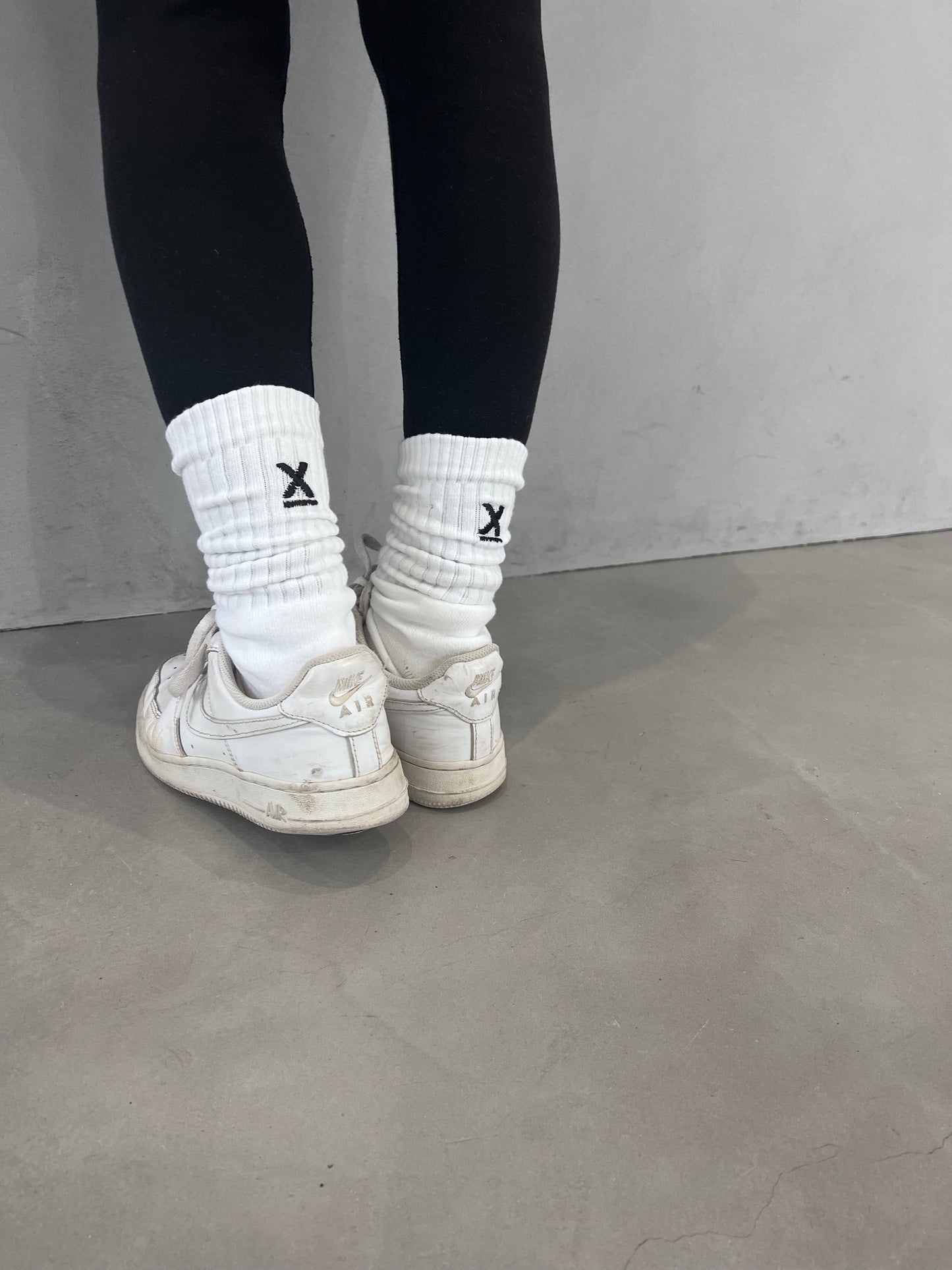 X-ONE LOGO SOCKS "WHITE"