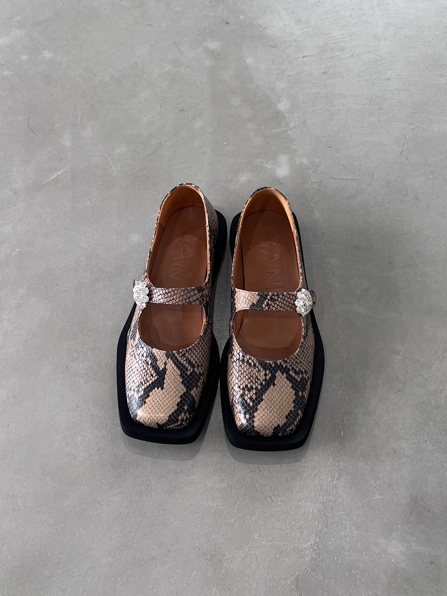 【GANNI】Mary Jane Ballerina "Ermine"