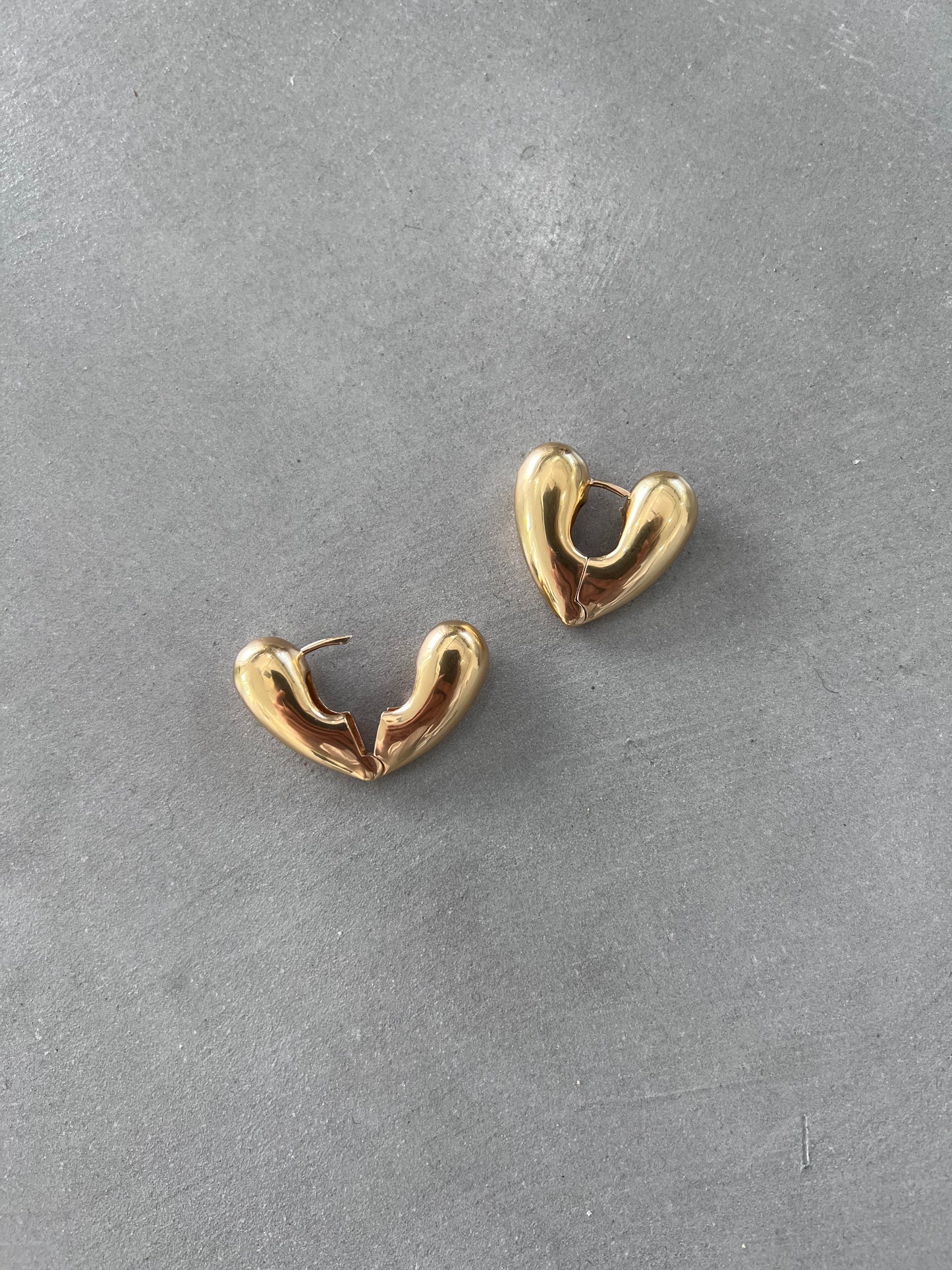 HEART HOOPS LARGE GLD