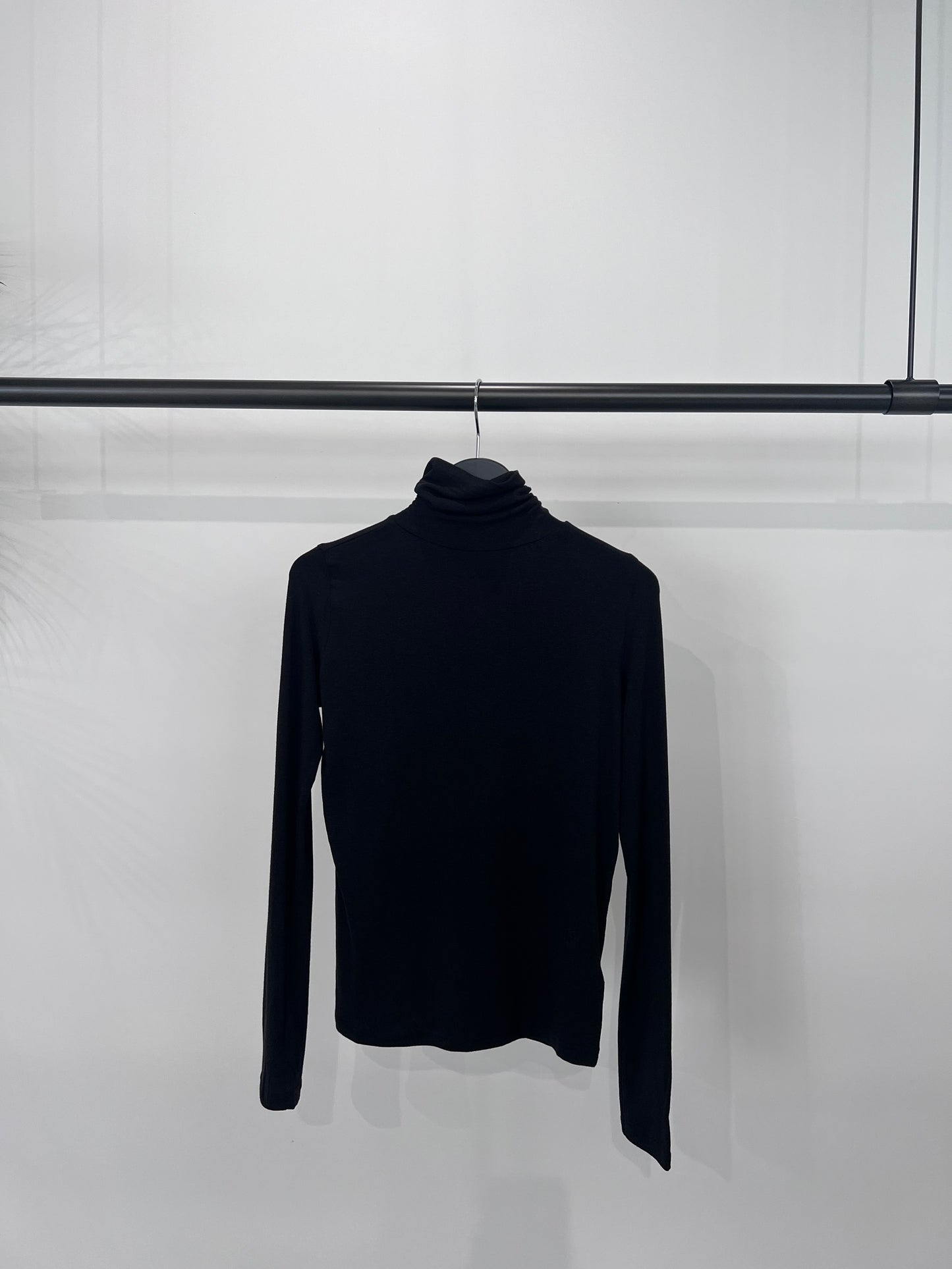 ROLL NECK JERSEY TOP “BLACK”