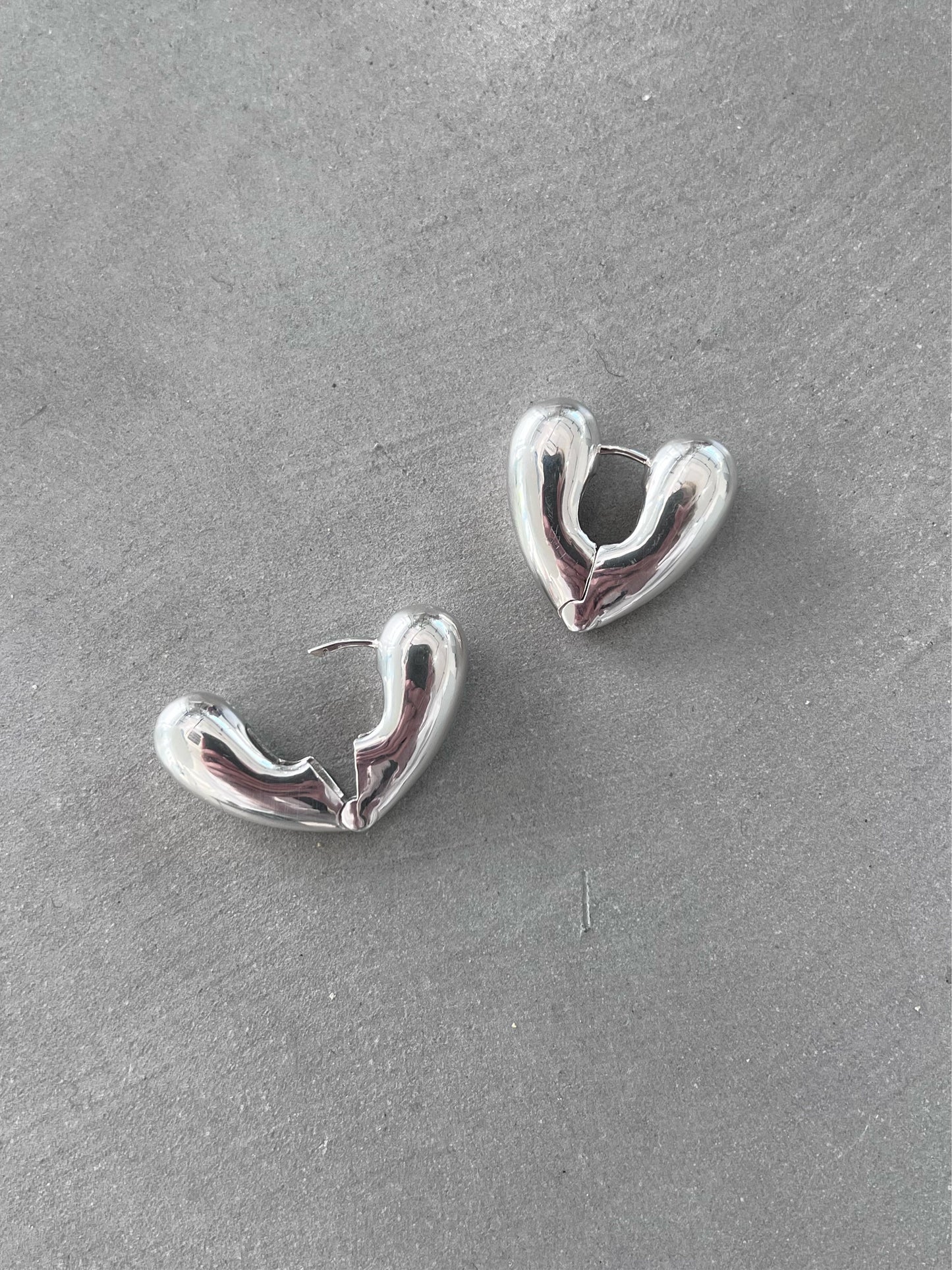 HEART HOOPS LARGE SLV925